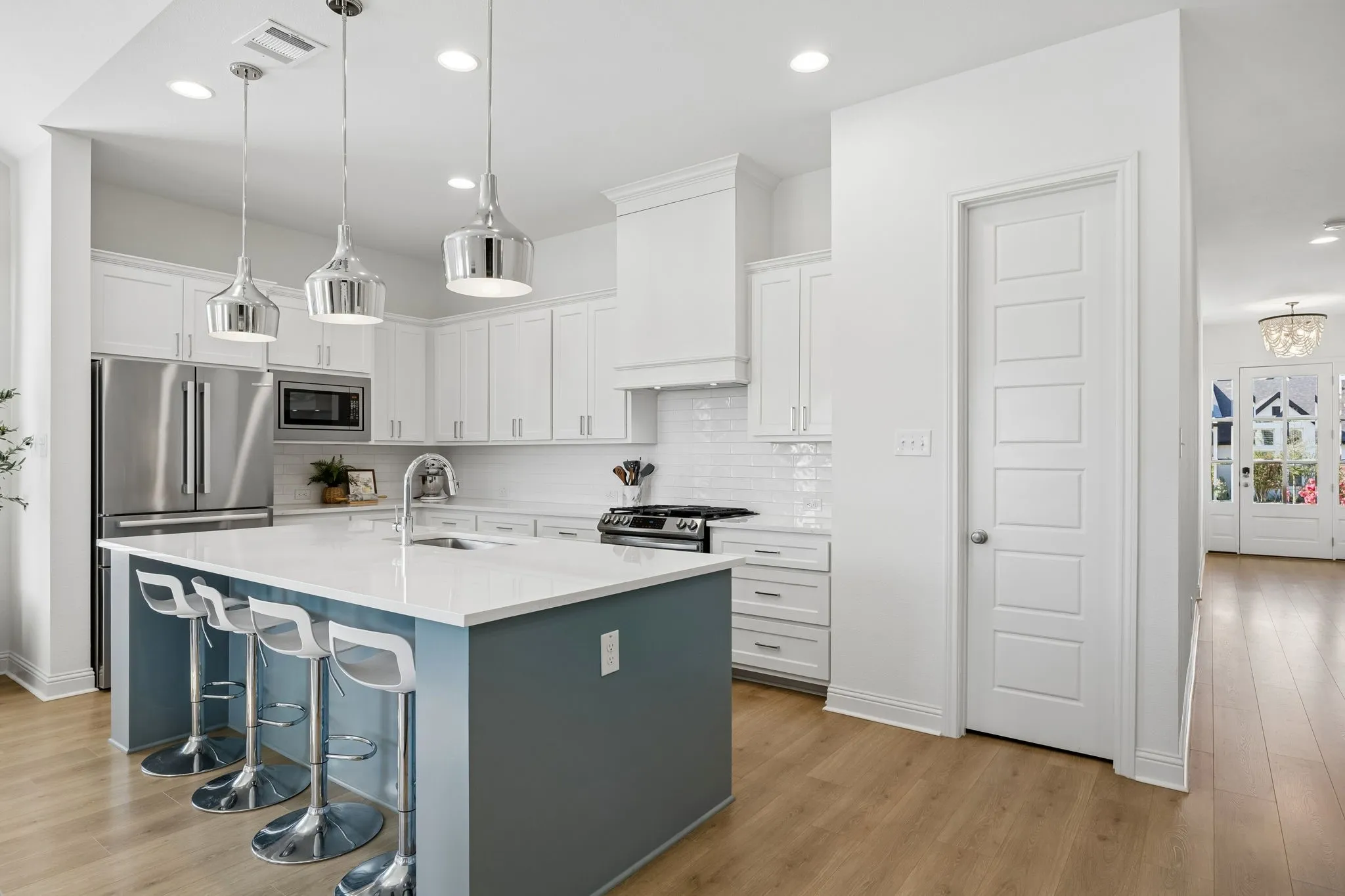 Single Family Residence For Sale in Parker County , 2216 Drake Street, Fort Worth, Texas 76008, 3 Bedroom, 2 Bathroom, 2 Garage spaces, 2,140 Sqft, built in 2022, mls#21390822, Real Estate Agent in Fort Worth, Homes For Sale in Parker county, Homes For Sale in Fort Worth, Realtor in Fort Worth Texas, Real Estate Brokerage Independent Realty Texas, Luminita Cordes Realtor
