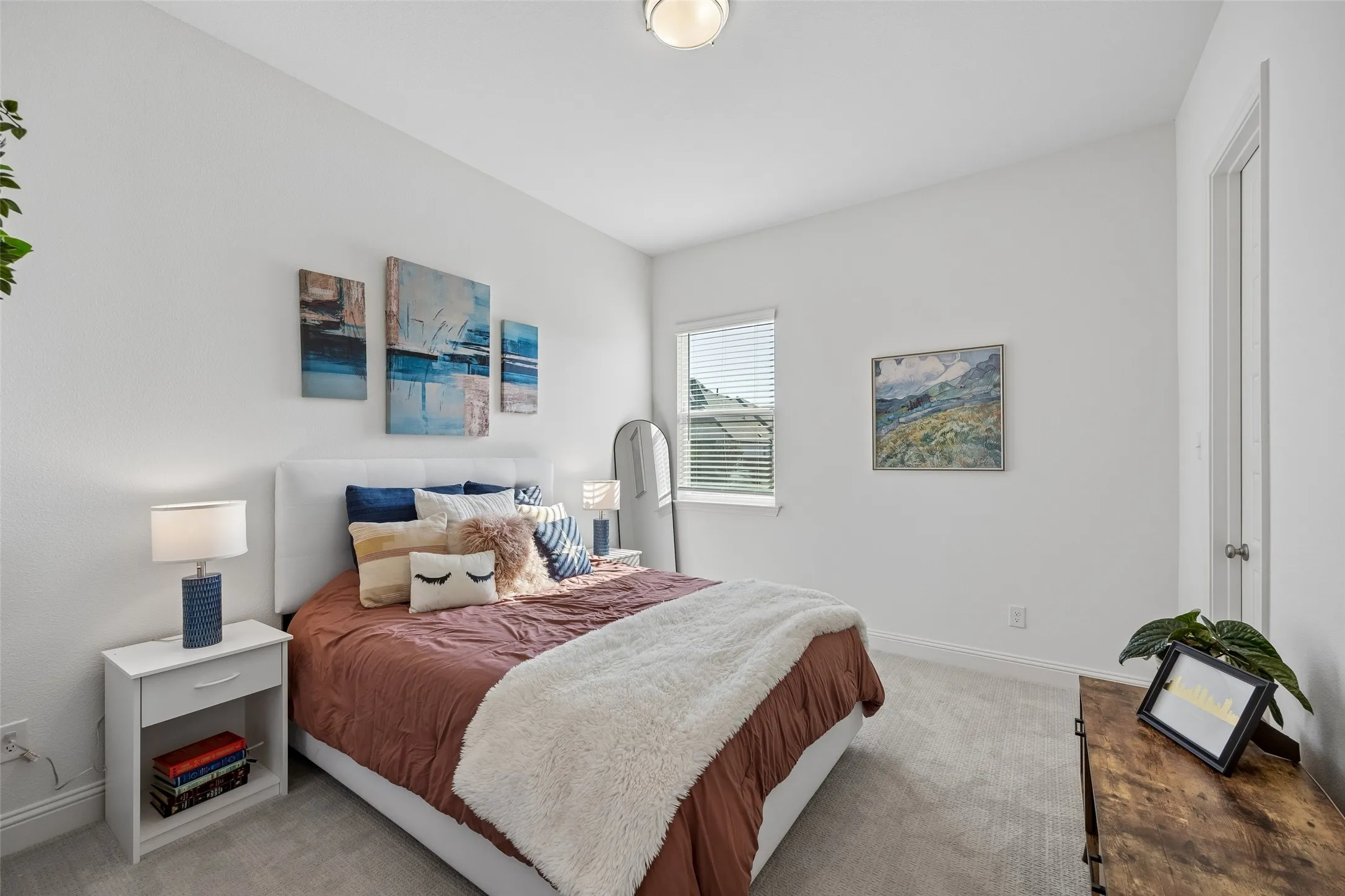 Second bedroom