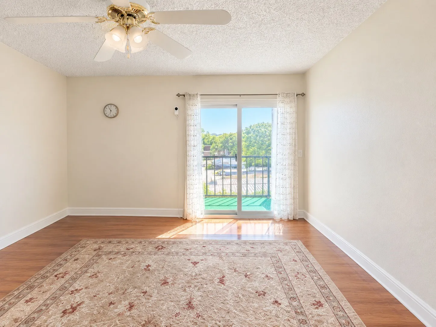 Condominium For Sale in Dallas County , 11480 Audelia Road 336, Dallas, Texas 75243, 2 Bedroom, 2 Bathroom, Garage spaces, 1,087 Sqft, built in 1980, mls#21391284, Real Estate Agent in Dallas, Homes For Sale in Dallas county, Homes For Sale in Dallas, Realtor in Dallas Texas, Real Estate Brokerage Independent Realty Texas, Luminita Cordes Realtor