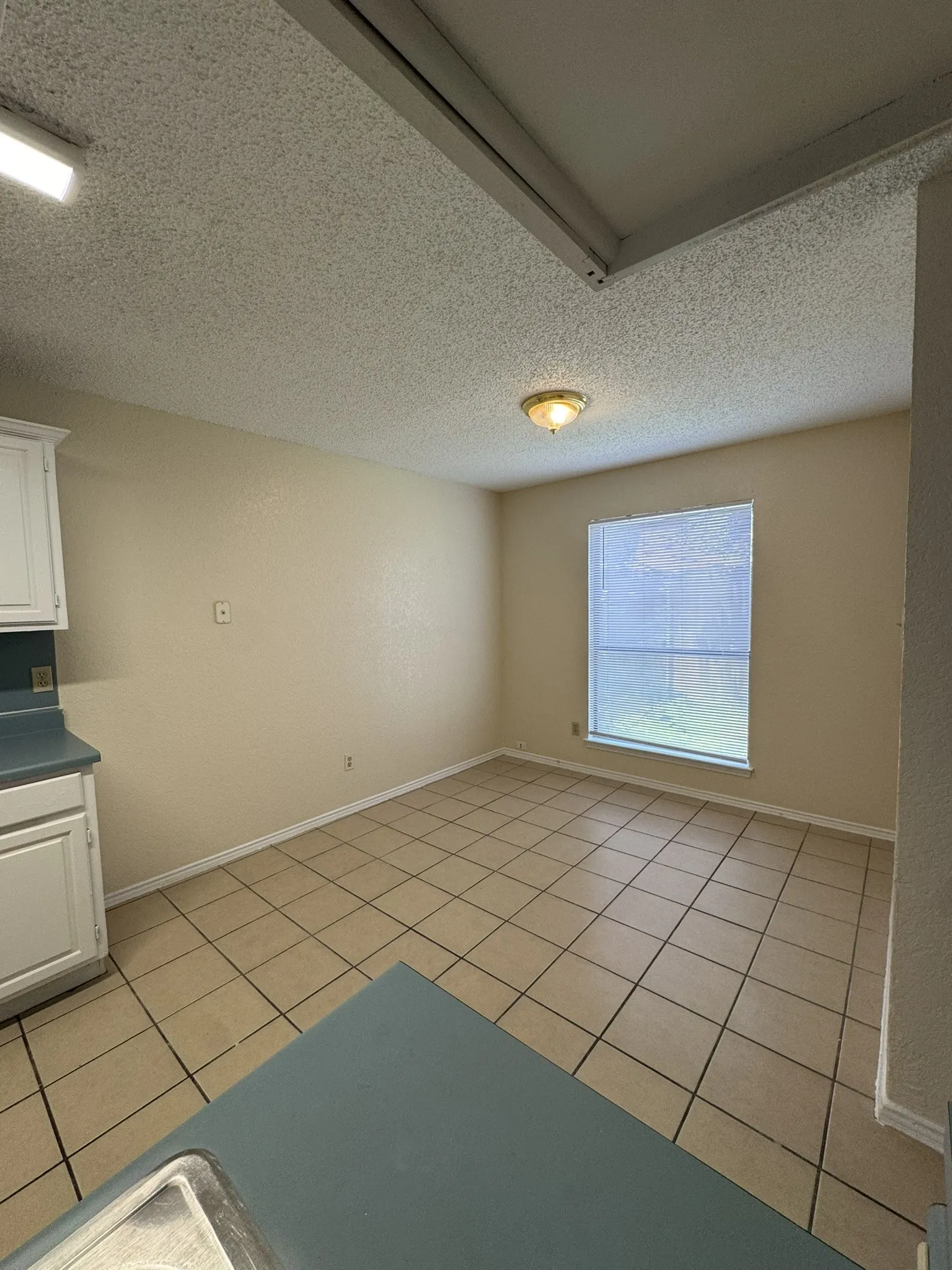 Duplex For Sale in Tarrant County , 4524 Halyard Court 4524&4528, Fort Worth, Texas 76135, 6 Bedroom, 6 Bathroom, 4 Garage spaces, 0 Sqft, built in 1985, mls#21394147, Real Estate Agent in Fort Worth, Homes For Sale in Tarrant county, Homes For Sale in Fort Worth, Realtor in Fort Worth Texas, Real Estate Brokerage Independent Realty Texas, Luminita Cordes Realtor