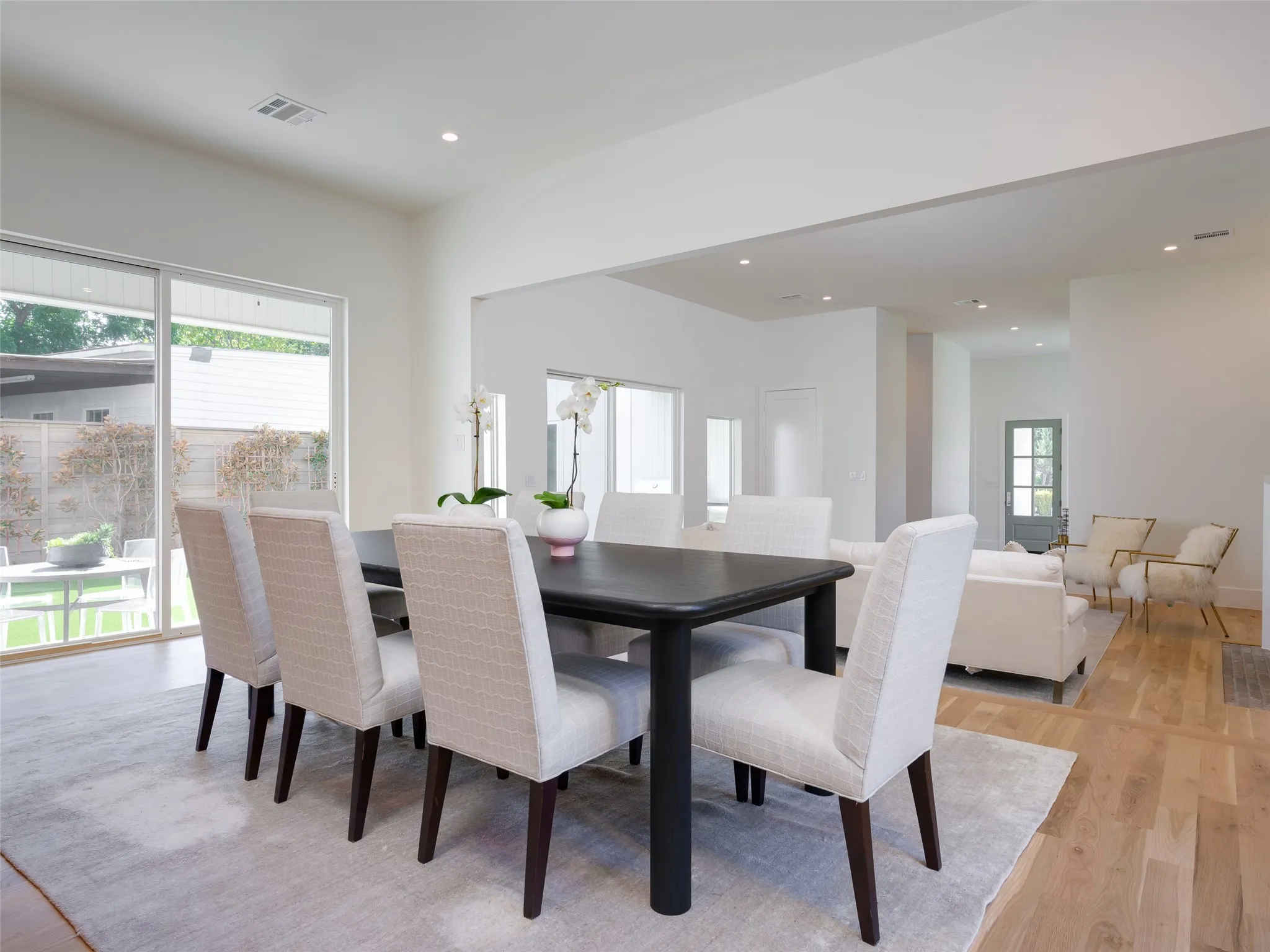 Single Family Residence For Sale in Dallas County , 9315 Lenel Place, Dallas, Texas 75220, 5 Bedroom, 6 Bathroom, 2 Garage spaces, 5,743 Sqft, built in 2023, mls#21394102, Real Estate Agent in Dallas, Homes For Sale in Dallas county, Homes For Sale in Dallas, Realtor in Dallas Texas, Real Estate Brokerage Independent Realty Texas, Luminita Cordes Realtor