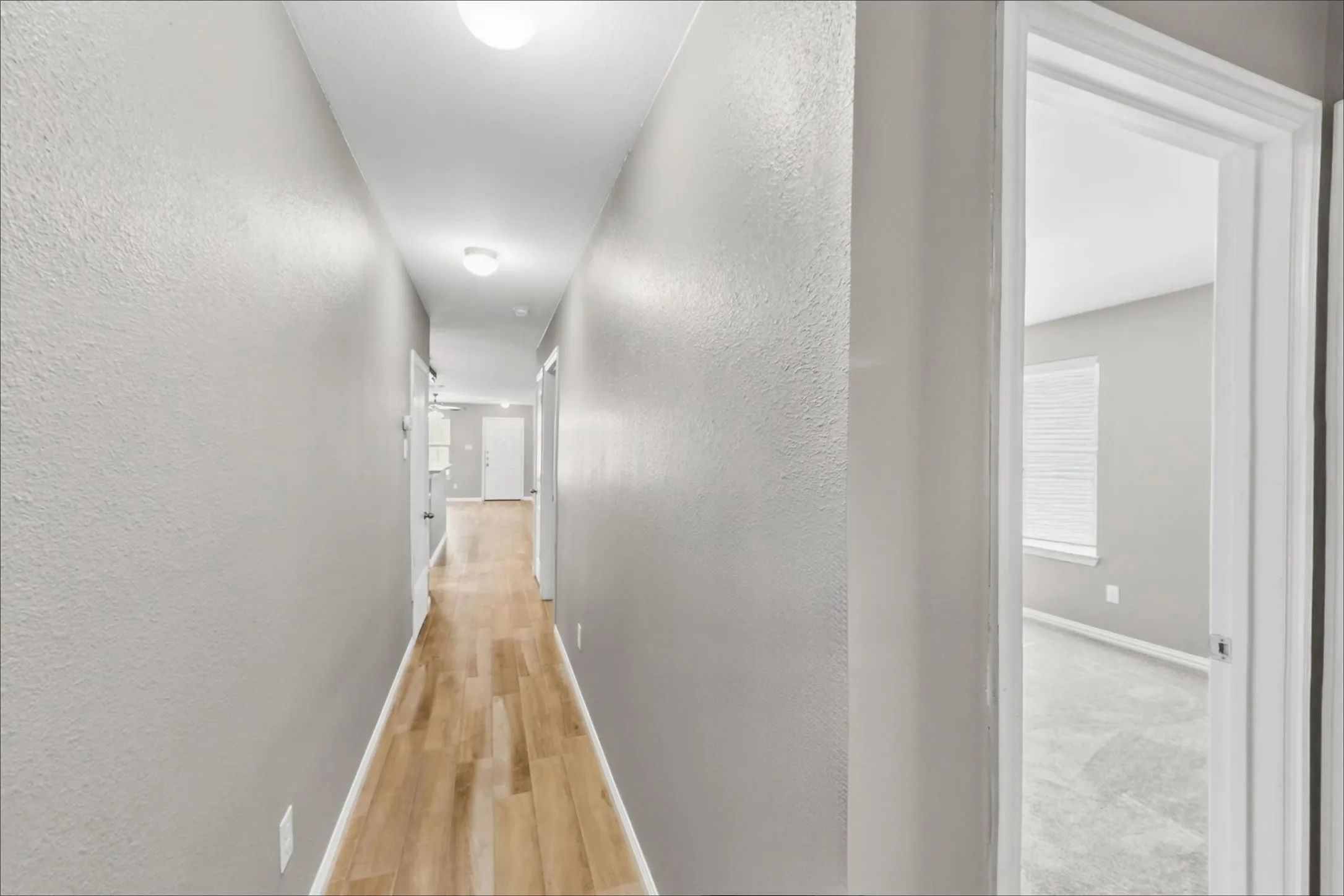 Single Family Residence For Rent in Tarrant County , 733 River Hill Lane, Fort Worth, Texas 76114, 3 Bedroom, 2 Bathroom, 1 Garage spaces, 1,421 Sqft, built in 2016, mls#21394158, Real Estate Agent in Fort Worth, Homes For Rent in Tarrant county, Homes For Rent in Fort Worth, Realtor in Fort Worth Texas, Real Estate Brokerage Independent Realty Texas, Luminita Cordes Realtor