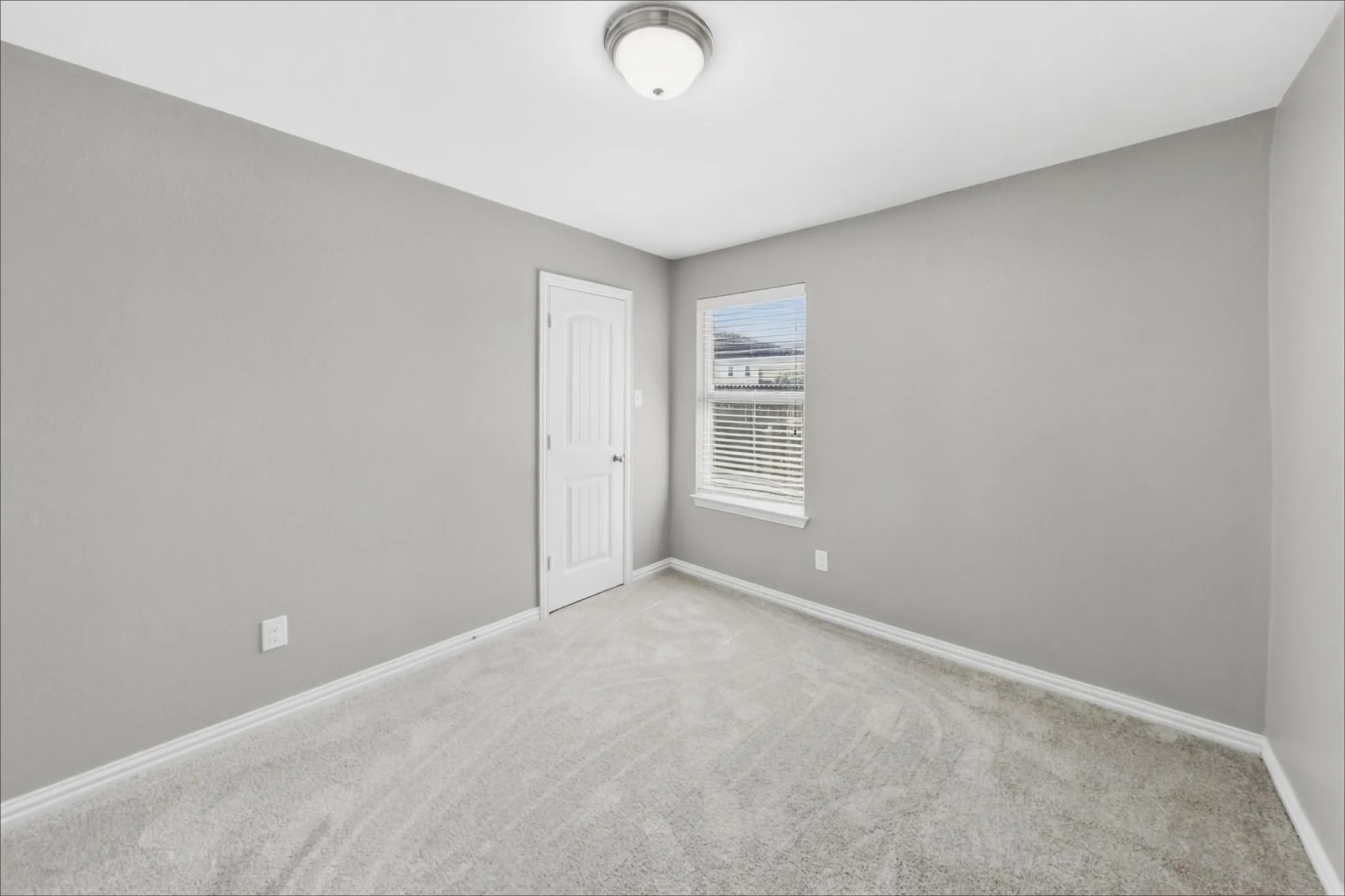 Single Family Residence For Rent in Tarrant County , 733 River Hill Lane, Fort Worth, Texas 76114, 3 Bedroom, 2 Bathroom, 1 Garage spaces, 1,421 Sqft, built in 2016, mls#21394158, Real Estate Agent in Fort Worth, Homes For Rent in Tarrant county, Homes For Rent in Fort Worth, Realtor in Fort Worth Texas, Real Estate Brokerage Independent Realty Texas, Luminita Cordes Realtor