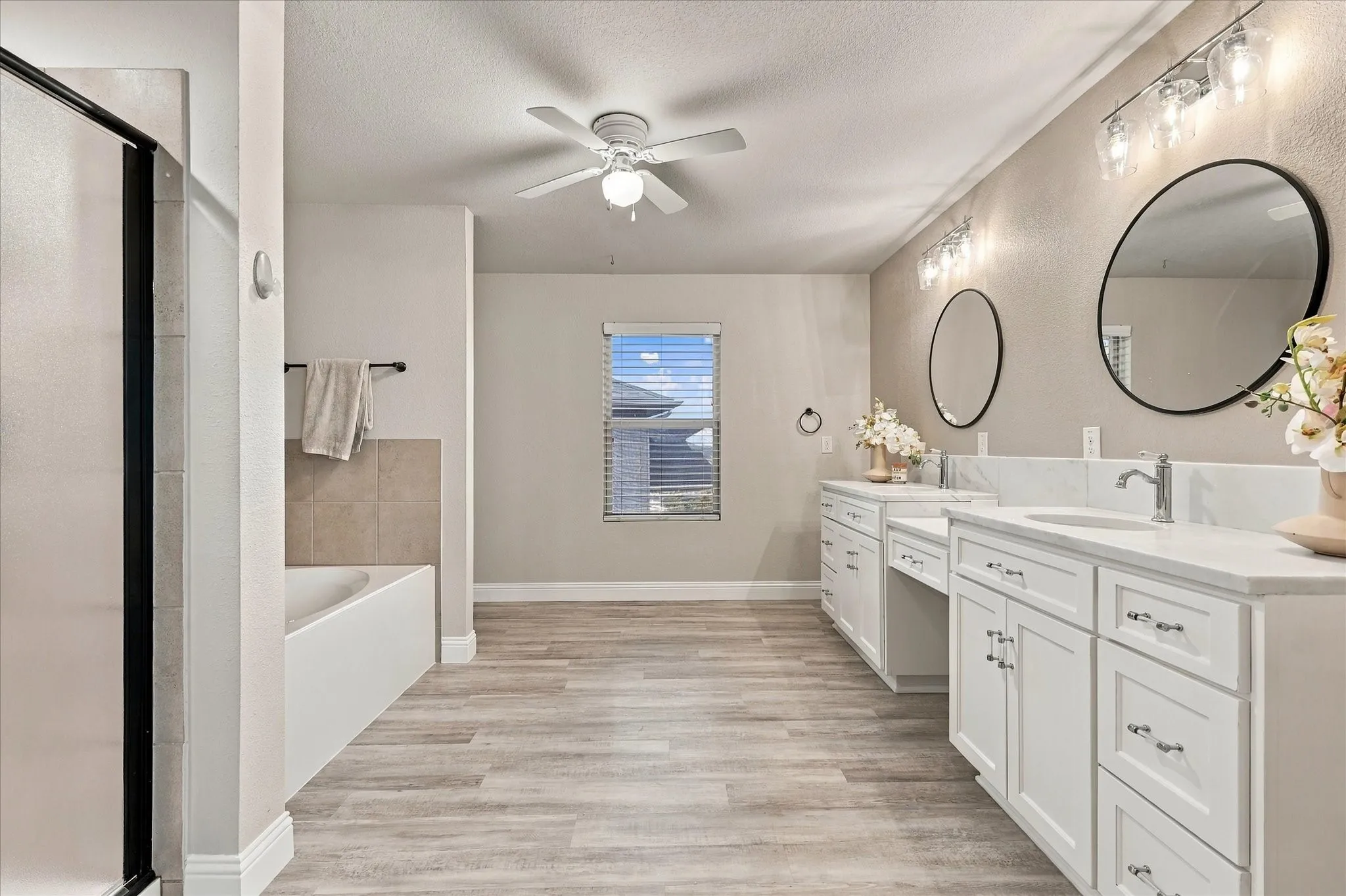 Single Family Residence For Sale in Tarrant County , 3109 Spotted Fawn Drive, Fort Worth, Texas 76108, 3 Bedroom, 3 Bathroom, 2 Garage spaces, 2,600 Sqft, built in 2019, mls#21392959, Real Estate Agent in Fort Worth, Homes For Sale in Tarrant county, Homes For Sale in Fort Worth, Realtor in Fort Worth Texas, Real Estate Brokerage Independent Realty Texas, Luminita Cordes Realtor