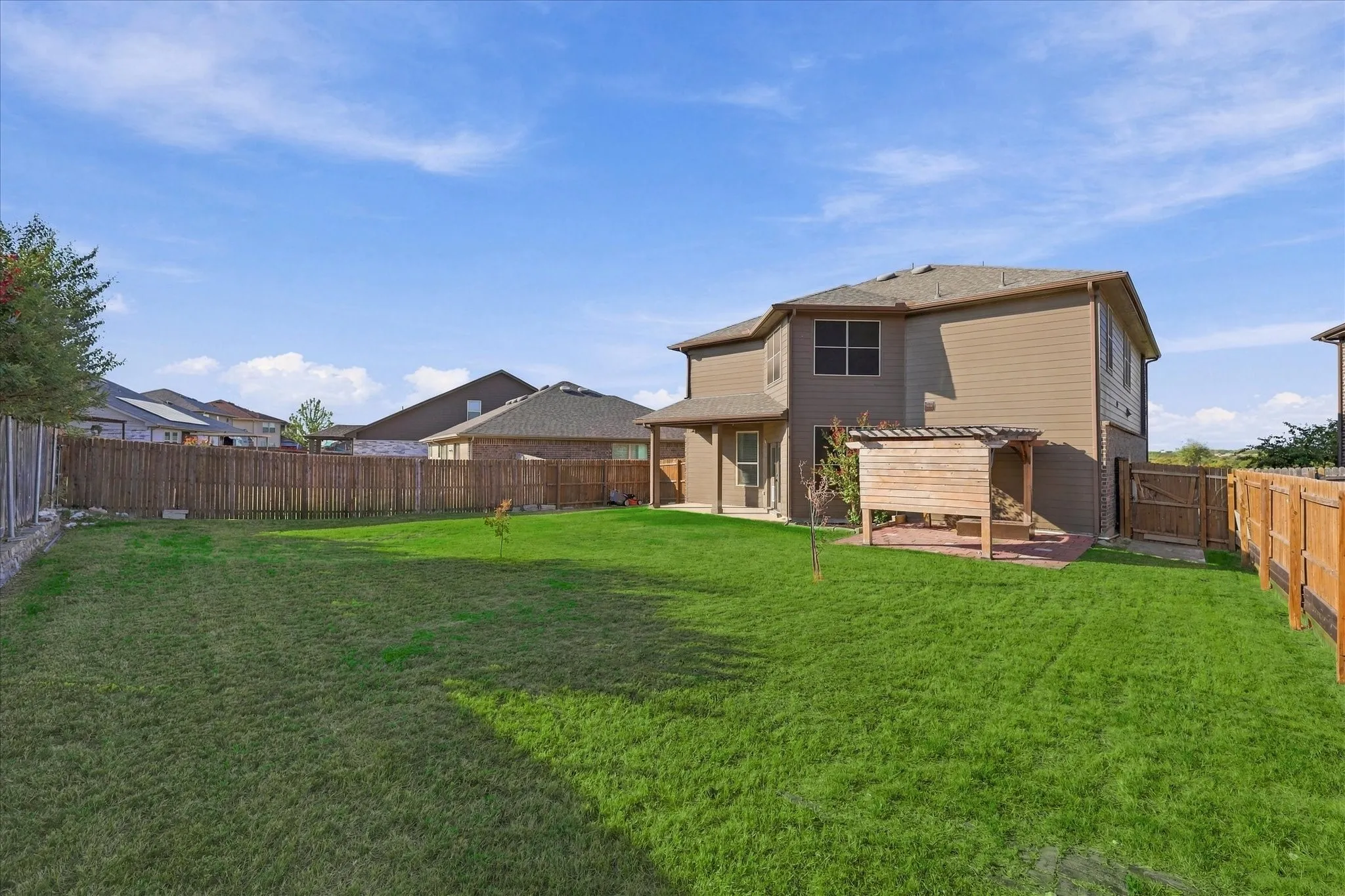 Single Family Residence For Sale in Tarrant County , 3109 Spotted Fawn Drive, Fort Worth, Texas 76108, 3 Bedroom, 3 Bathroom, 2 Garage spaces, 2,600 Sqft, built in 2019, mls#21392959, Real Estate Agent in Fort Worth, Homes For Sale in Tarrant county, Homes For Sale in Fort Worth, Realtor in Fort Worth Texas, Real Estate Brokerage Independent Realty Texas, Luminita Cordes Realtor