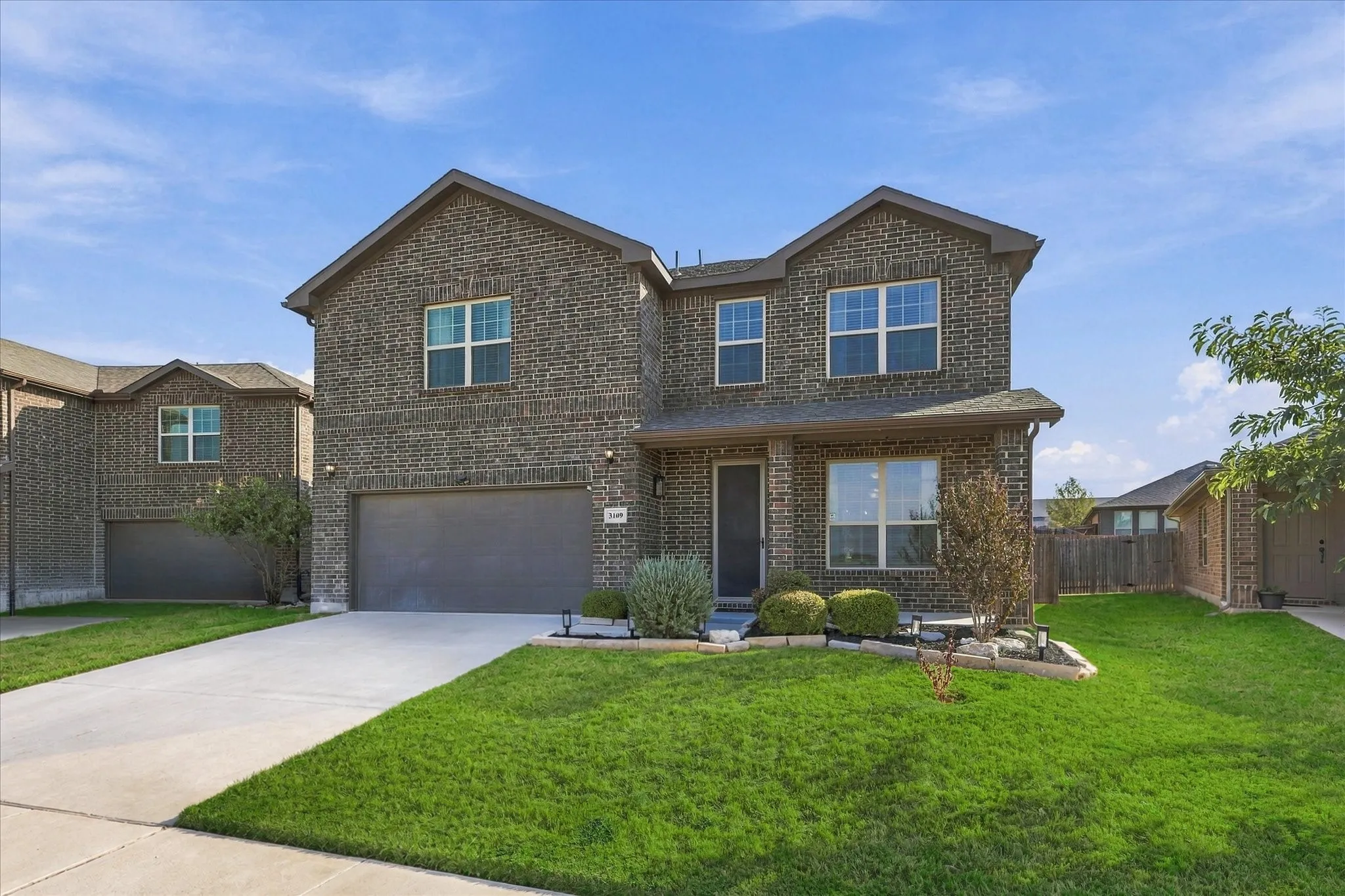 Single Family Residence For Sale in Tarrant County , 3109 Spotted Fawn Drive, Fort Worth, Texas 76108, 3 Bedroom, 3 Bathroom, 2 Garage spaces, 2,600 Sqft, built in 2019, mls#21392959, Real Estate Agent in Fort Worth, Homes For Sale in Tarrant county, Homes For Sale in Fort Worth, Realtor in Fort Worth Texas, Real Estate Brokerage Independent Realty Texas, Luminita Cordes Realtor