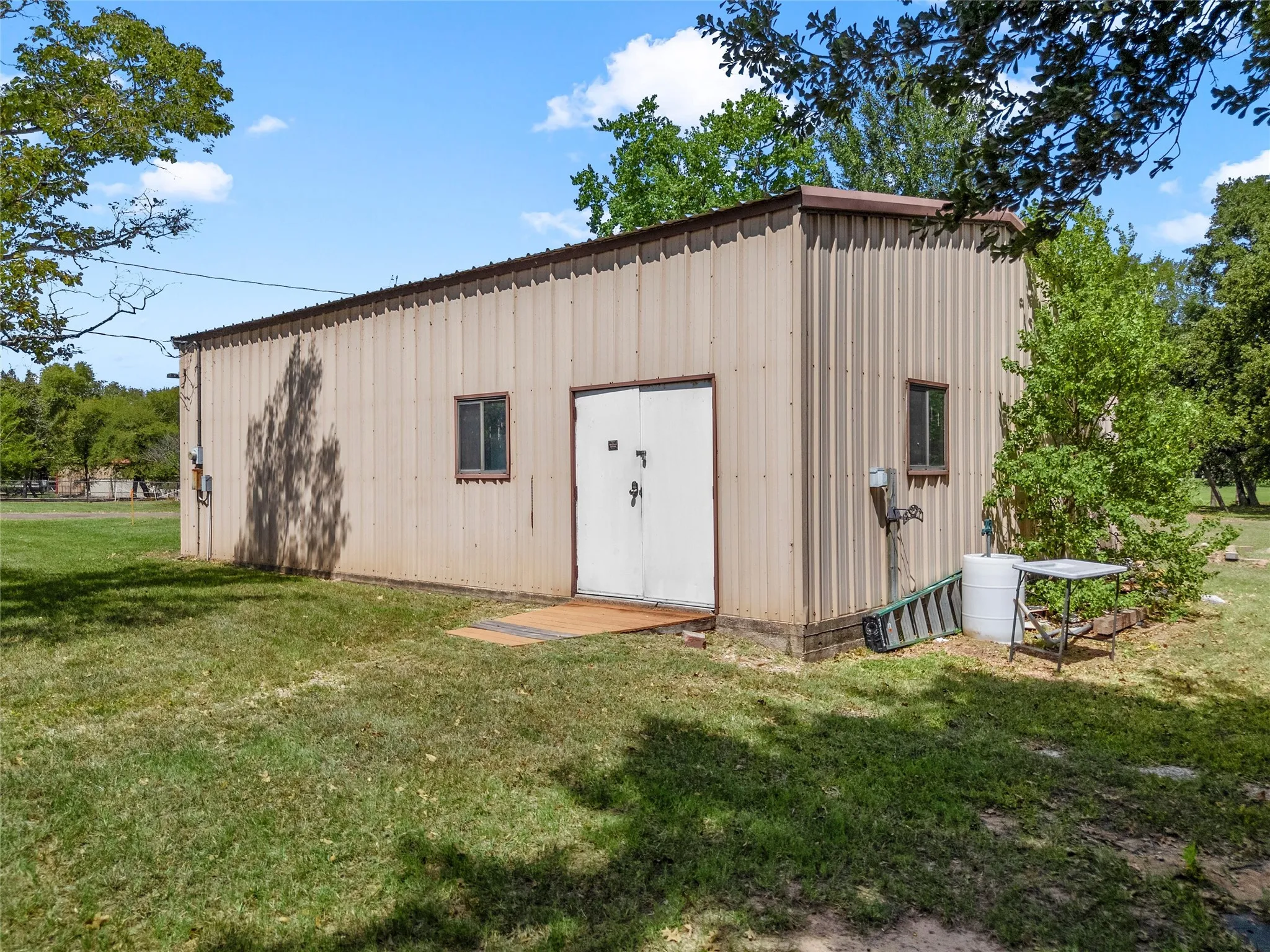 Single Family Residence For Sale in Limestone County , 112 Lcr 752b, Groesbeck, Texas 76642, 5 Bedroom, 3 Bathroom, Garage spaces, 3,735 Sqft, built in 1990, mls#21389766, Real Estate Agent in Groesbeck, Homes For Sale in Limestone county, Homes For Sale in Groesbeck, Realtor in Groesbeck Texas, Real Estate Brokerage Independent Realty Texas, Luminita Cordes Realtor