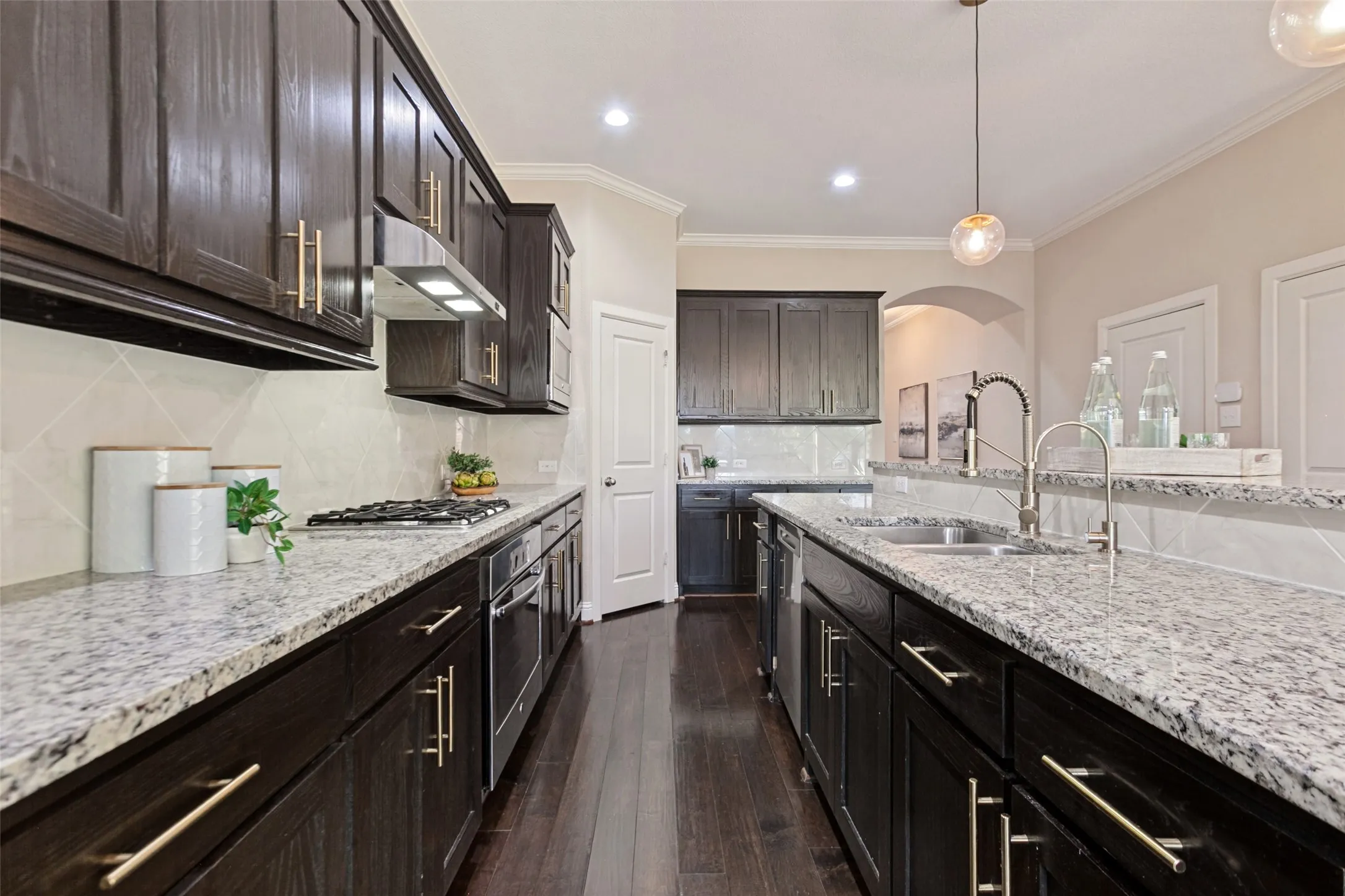 Single Family Residence For Sale in Dallas County , 2124 Meridian Way, Richardson, Texas 75080, 4 Bedroom, 3 Bathroom, 3 Garage spaces, 2,896 Sqft, built in 2013, mls#21388280, Real Estate Agent in Richardson, Homes For Sale in Dallas county, Homes For Sale in Richardson, Realtor in Richardson Texas, Real Estate Brokerage Independent Realty Texas, Luminita Cordes Realtor