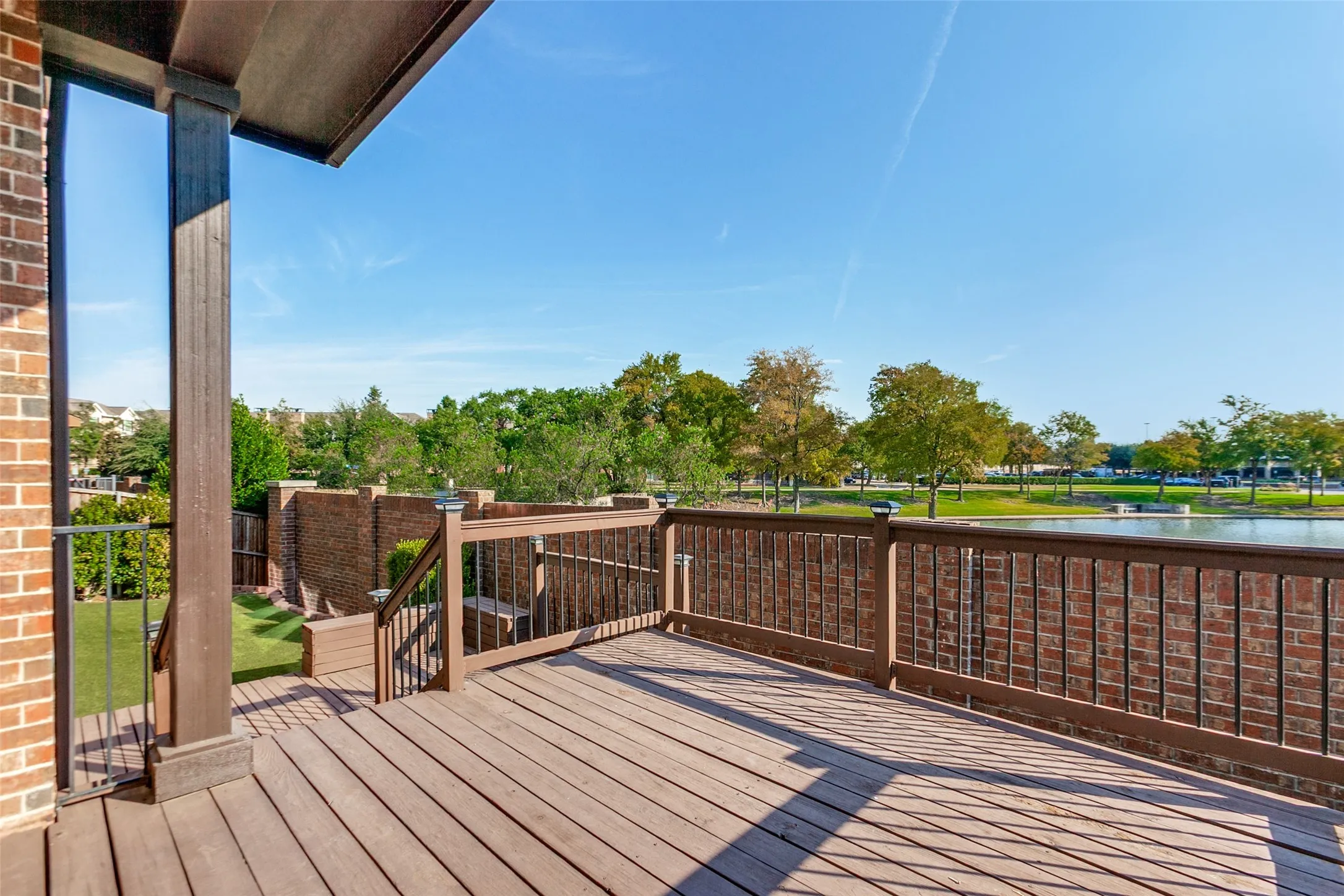 Single Family Residence For Sale in Dallas County , 2124 Meridian Way, Richardson, Texas 75080, 4 Bedroom, 3 Bathroom, 3 Garage spaces, 2,896 Sqft, built in 2013, mls#21388280, Real Estate Agent in Richardson, Homes For Sale in Dallas county, Homes For Sale in Richardson, Realtor in Richardson Texas, Real Estate Brokerage Independent Realty Texas, Luminita Cordes Realtor