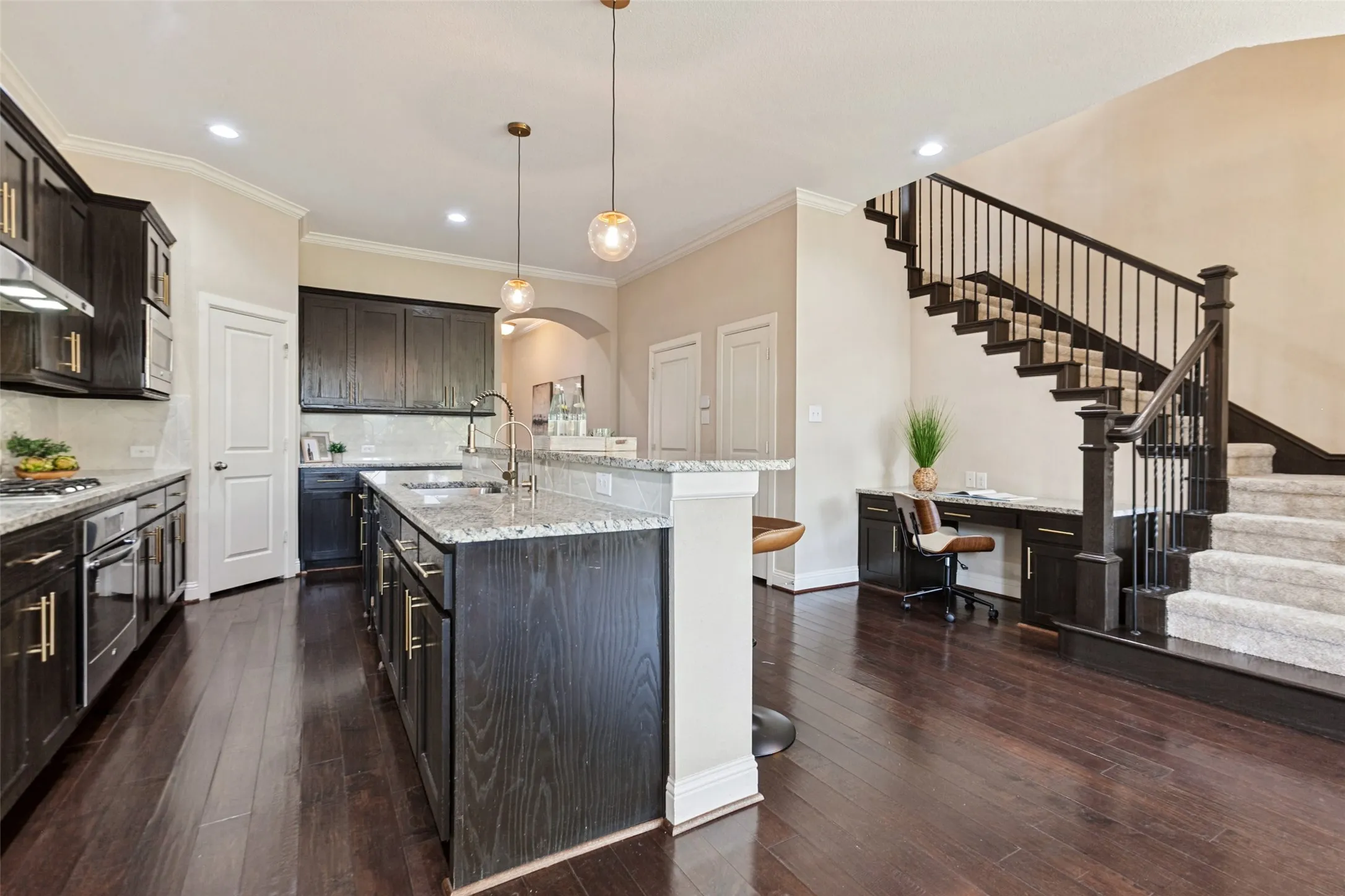 Single Family Residence For Sale in Dallas County , 2124 Meridian Way, Richardson, Texas 75080, 4 Bedroom, 3 Bathroom, 3 Garage spaces, 2,896 Sqft, built in 2013, mls#21388280, Real Estate Agent in Richardson, Homes For Sale in Dallas county, Homes For Sale in Richardson, Realtor in Richardson Texas, Real Estate Brokerage Independent Realty Texas, Luminita Cordes Realtor