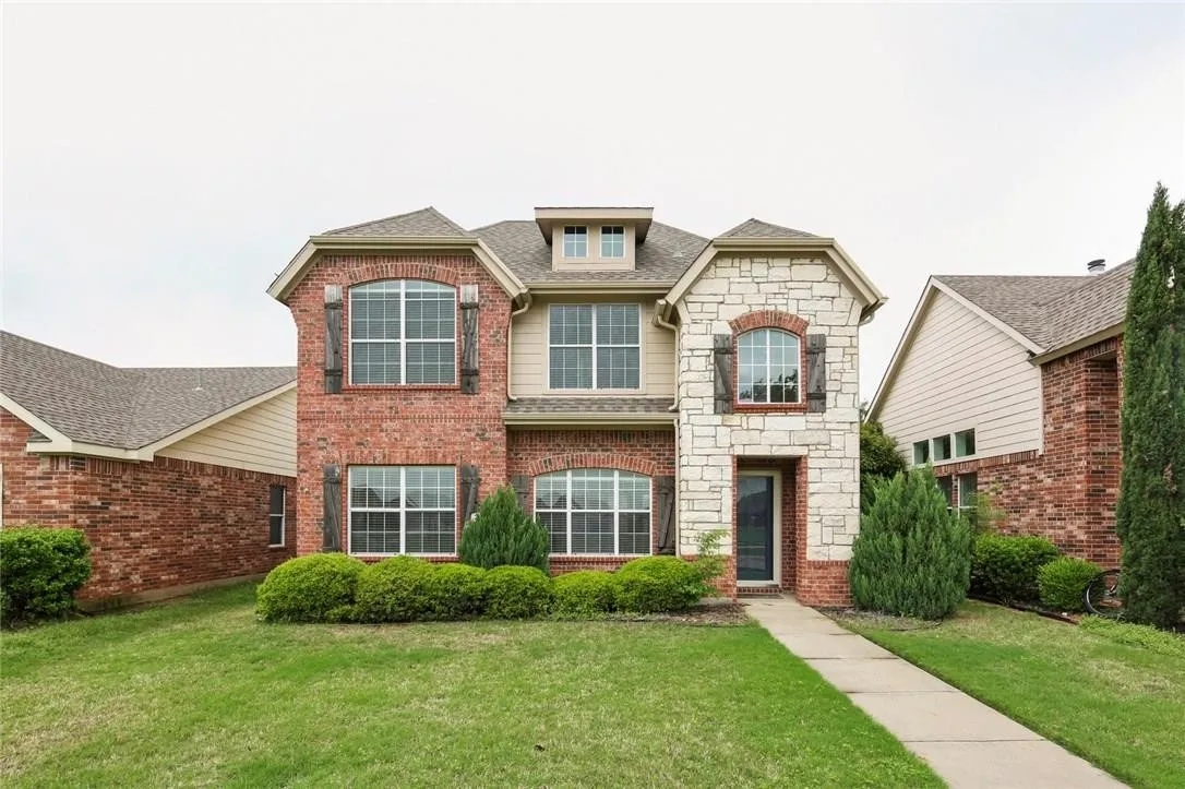 Single Family Residence For Rent
