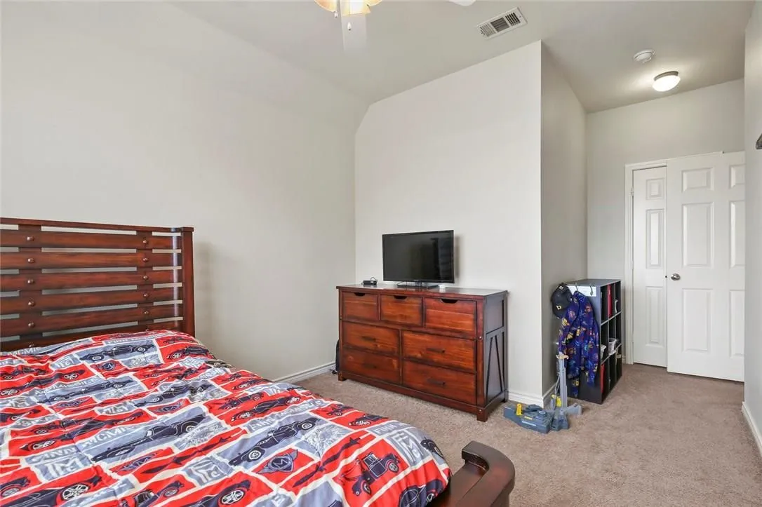 Single Family Residence For Rent in Denton County , 234 Pecos Trail, Cross Roads, Texas 76227, 3 Bedroom, 3 Bathroom, 2 Garage spaces, 1,804 Sqft, built in 2006, mls#21391773, Real Estate Agent in Cross Roads, Homes For Rent in Denton county, Homes For Rent in Cross Roads, Realtor in Cross Roads Texas, Real Estate Brokerage Independent Realty Texas, Luminita Cordes Realtor