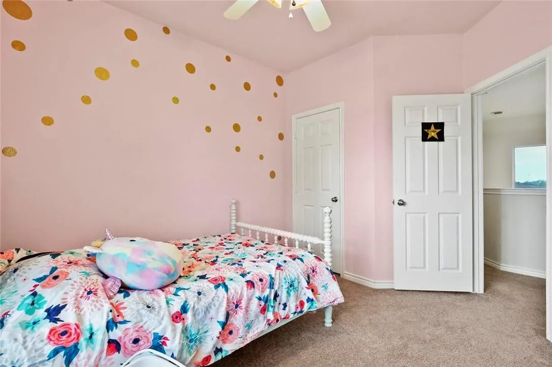 Single Family Residence For Rent in Denton County , 234 Pecos Trail, Cross Roads, Texas 76227, 3 Bedroom, 3 Bathroom, 2 Garage spaces, 1,804 Sqft, built in 2006, mls#21391773, Real Estate Agent in Cross Roads, Homes For Rent in Denton county, Homes For Rent in Cross Roads, Realtor in Cross Roads Texas, Real Estate Brokerage Independent Realty Texas, Luminita Cordes Realtor