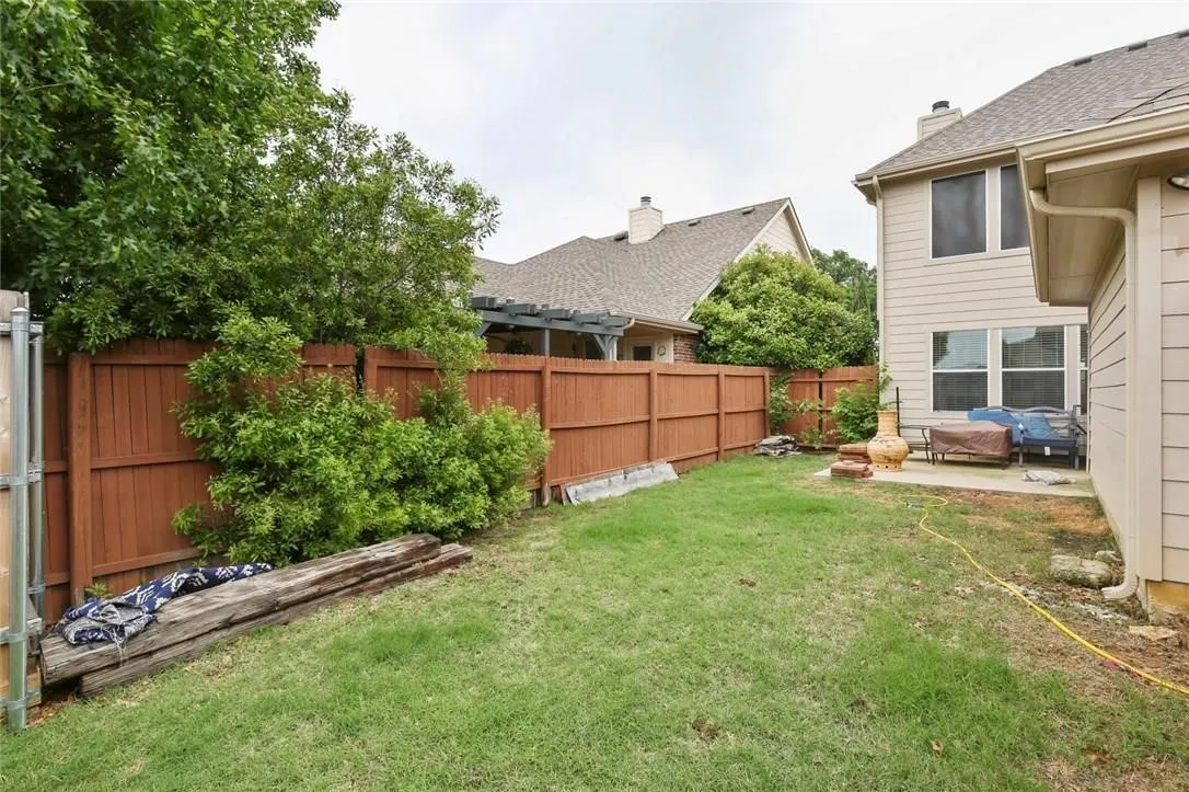 Single Family Residence For Rent in Denton County , 234 Pecos Trail, Cross Roads, Texas 76227, 3 Bedroom, 3 Bathroom, 2 Garage spaces, 1,804 Sqft, built in 2006, mls#21391773, Real Estate Agent in Cross Roads, Homes For Rent in Denton county, Homes For Rent in Cross Roads, Realtor in Cross Roads Texas, Real Estate Brokerage Independent Realty Texas, Luminita Cordes Realtor