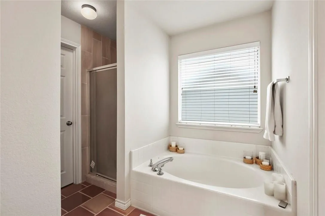 Single Family Residence For Rent in Denton County , 234 Pecos Trail, Cross Roads, Texas 76227, 3 Bedroom, 3 Bathroom, 2 Garage spaces, 1,804 Sqft, built in 2006, mls#21391773, Real Estate Agent in Cross Roads, Homes For Rent in Denton county, Homes For Rent in Cross Roads, Realtor in Cross Roads Texas, Real Estate Brokerage Independent Realty Texas, Luminita Cordes Realtor