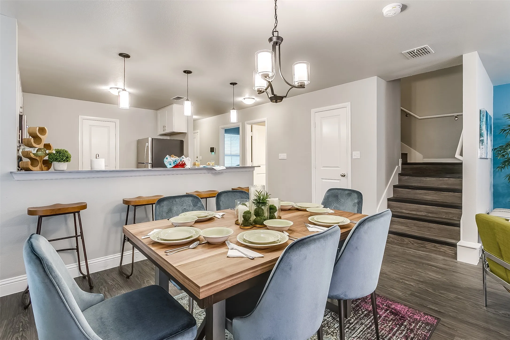 Duplex For Rent in Denton County , 3817 Huntington Drive, Denton, Texas 76209, 3 Bedroom, 3 Bathroom, 1 Garage spaces, 1,712 Sqft, built in 2020, mls#21390774, Real Estate Agent in Denton, Homes For Rent in Denton county, Homes For Rent in Denton, Realtor in Denton Texas, Real Estate Brokerage Independent Realty Texas, Luminita Cordes Realtor