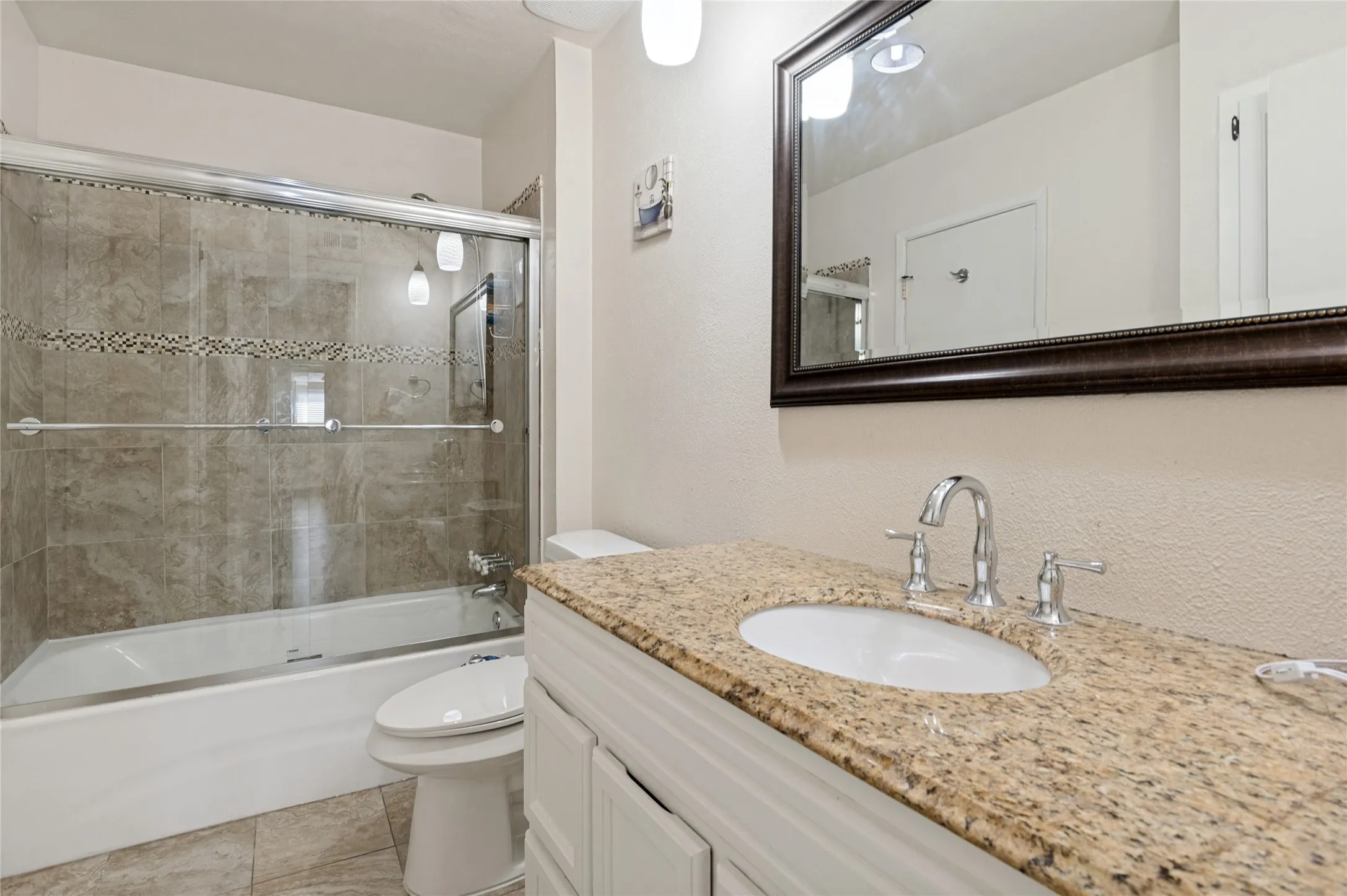 Single Family Residence For Sale in Dallas County , 1301 Hillsdale Drive, Richardson, Texas 75081, 4 Bedroom, 4 Bathroom, 2 Garage spaces, 2,311 Sqft, built in 1971, mls#21394152, Real Estate Agent in Richardson, Homes For Sale in Dallas county, Homes For Sale in Richardson, Realtor in Richardson Texas, Real Estate Brokerage Independent Realty Texas, Luminita Cordes Realtor