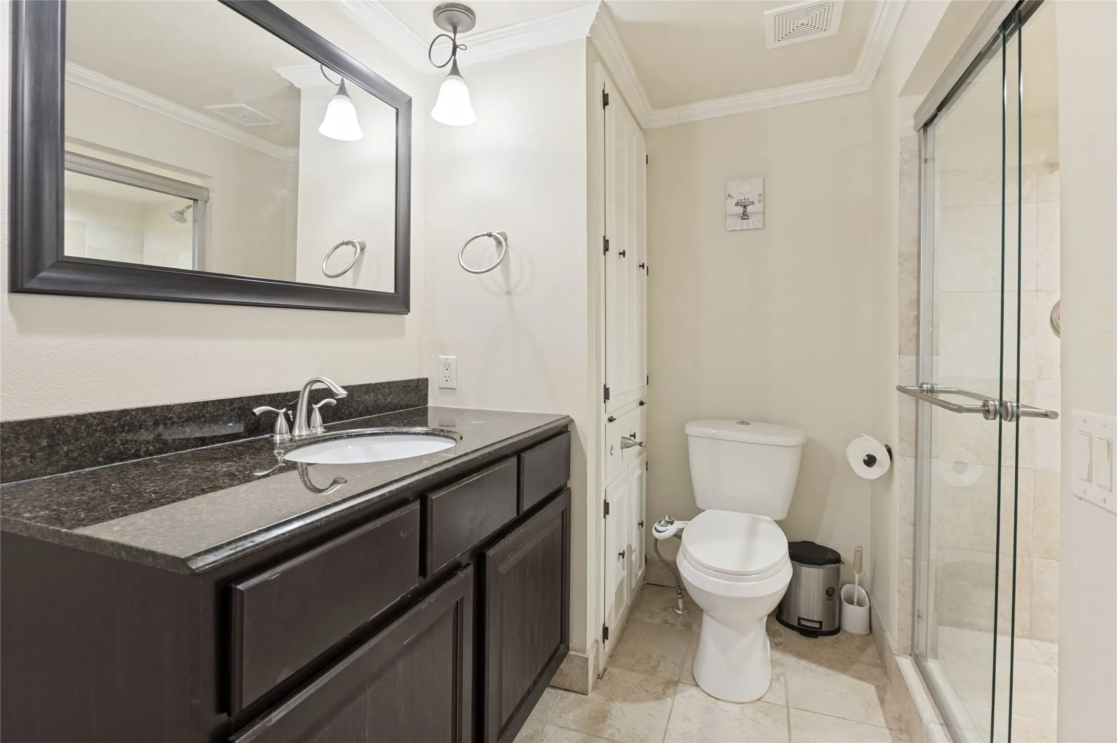 Single Family Residence For Sale in Dallas County , 1301 Hillsdale Drive, Richardson, Texas 75081, 4 Bedroom, 4 Bathroom, 2 Garage spaces, 2,311 Sqft, built in 1971, mls#21394152, Real Estate Agent in Richardson, Homes For Sale in Dallas county, Homes For Sale in Richardson, Realtor in Richardson Texas, Real Estate Brokerage Independent Realty Texas, Luminita Cordes Realtor