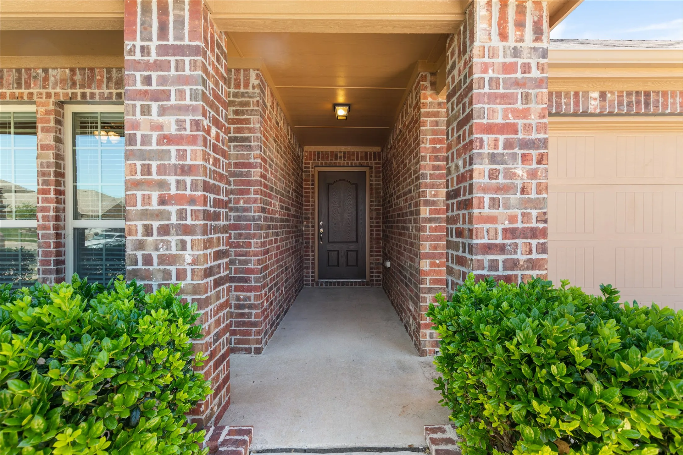 Single Family Residence For Rent in Denton County , 3816 Fordham Street, Frisco, Texas 75036, 3 Bedroom, 2 Bathroom, 2 Garage spaces, 1,768 Sqft, built in 2015, mls#21385843, Real Estate Agent in Frisco, Homes For Rent in Denton county, Homes For Rent in Frisco, Realtor in Frisco Texas, Real Estate Brokerage Independent Realty Texas, Luminita Cordes Realtor