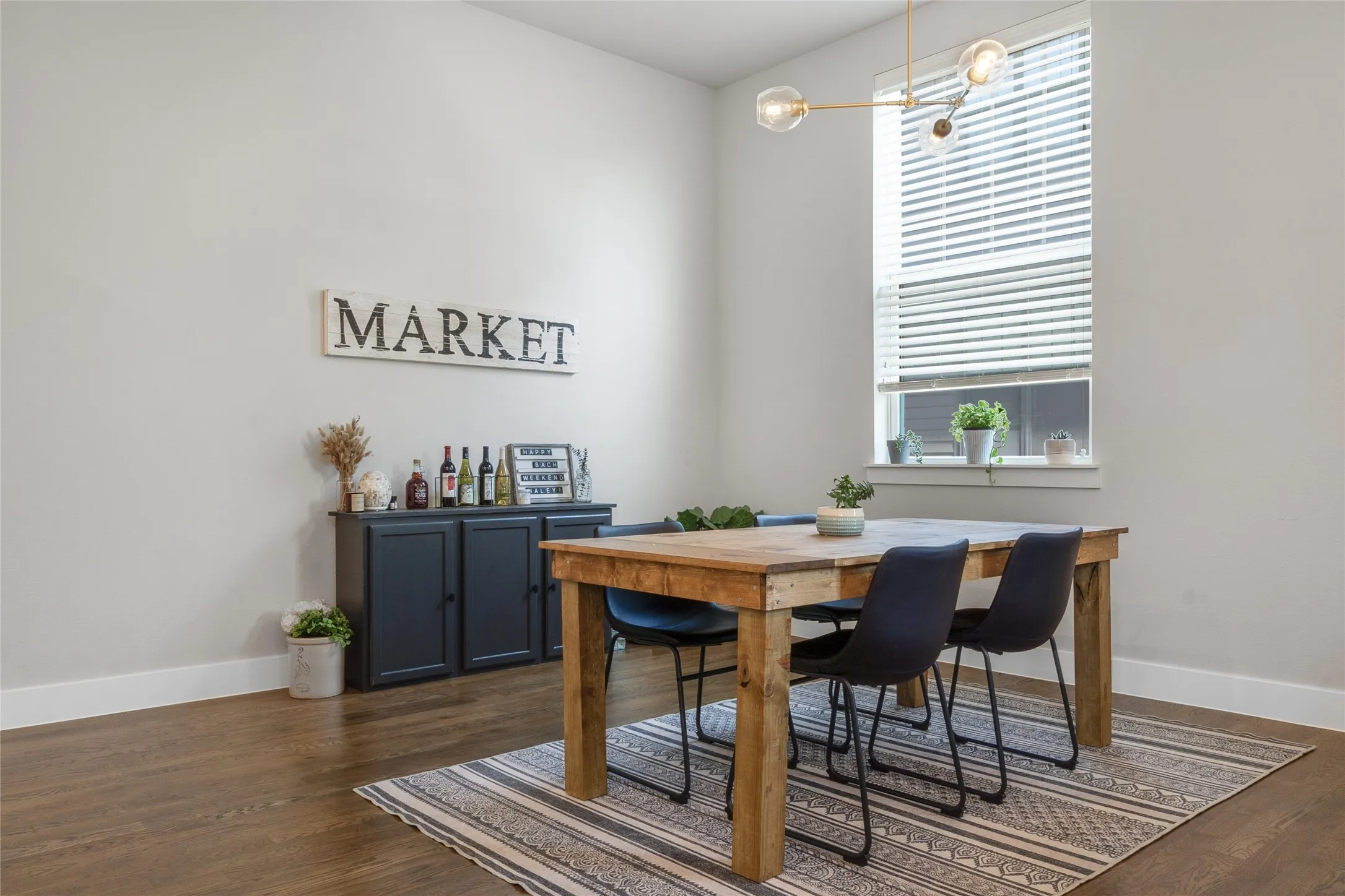 Townhouse For Rent in Dallas County , 621 N Tyler Street 202, Dallas, Texas 75208, 2 Bedroom, 3 Bathroom, 2 Garage spaces, 2,163 Sqft, built in 2020, mls#21391156, Real Estate Agent in Dallas, Homes For Rent in Dallas county, Homes For Rent in Dallas, Realtor in Dallas Texas, Real Estate Brokerage Independent Realty Texas, Luminita Cordes Realtor