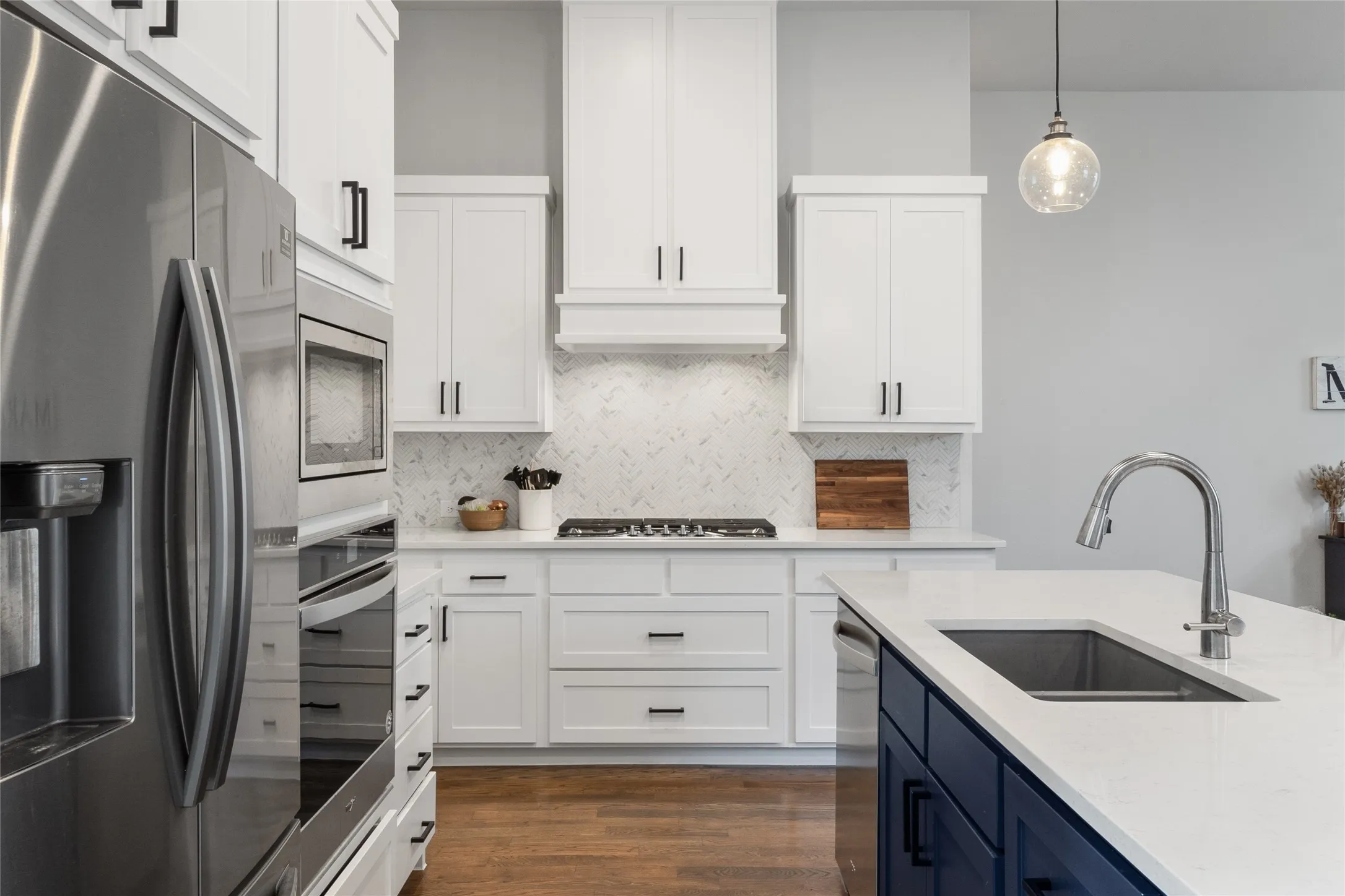 Townhouse For Rent in Dallas County , 621 N Tyler Street 202, Dallas, Texas 75208, 2 Bedroom, 3 Bathroom, 2 Garage spaces, 2,163 Sqft, built in 2020, mls#21391156, Real Estate Agent in Dallas, Homes For Rent in Dallas county, Homes For Rent in Dallas, Realtor in Dallas Texas, Real Estate Brokerage Independent Realty Texas, Luminita Cordes Realtor