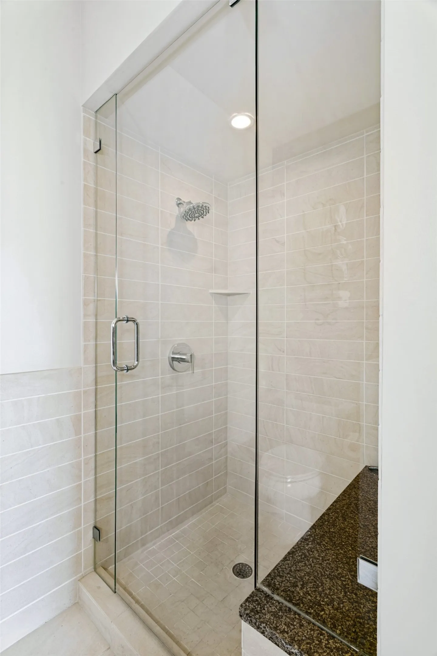 Condominium For Sale in Tarrant County , 2600 W 7th Street 2540, Fort Worth, Texas 76107, 2 Bedroom, 3 Bathroom, 2 Garage spaces, 1,654 Sqft, built in 1928, mls#21390773, Real Estate Agent in Fort Worth, Homes For Sale in Tarrant county, Homes For Sale in Fort Worth, Realtor in Fort Worth Texas, Real Estate Brokerage Independent Realty Texas, Luminita Cordes Realtor