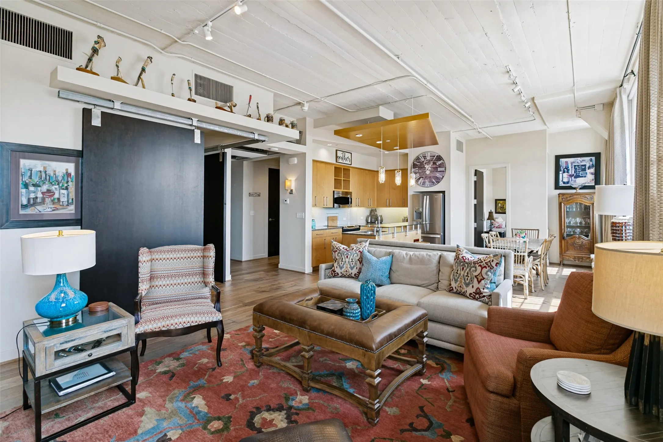 Condominium For Sale in Tarrant County , 2600 W 7th Street 2540, Fort Worth, Texas 76107, 2 Bedroom, 3 Bathroom, 2 Garage spaces, 1,654 Sqft, built in 1928, mls#21390773, Real Estate Agent in Fort Worth, Homes For Sale in Tarrant county, Homes For Sale in Fort Worth, Realtor in Fort Worth Texas, Real Estate Brokerage Independent Realty Texas, Luminita Cordes Realtor