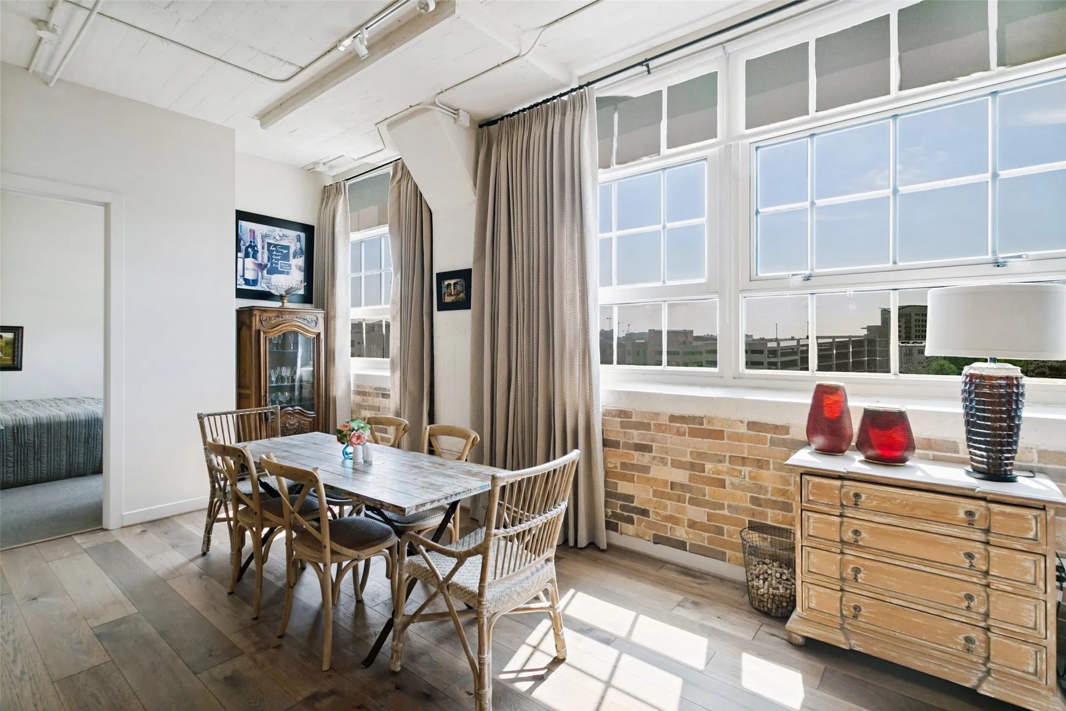 Condominium For Sale in Tarrant County , 2600 W 7th Street 2540, Fort Worth, Texas 76107, 2 Bedroom, 3 Bathroom, 2 Garage spaces, 1,654 Sqft, built in 1928, mls#21390773, Real Estate Agent in Fort Worth, Homes For Sale in Tarrant county, Homes For Sale in Fort Worth, Realtor in Fort Worth Texas, Real Estate Brokerage Independent Realty Texas, Luminita Cordes Realtor