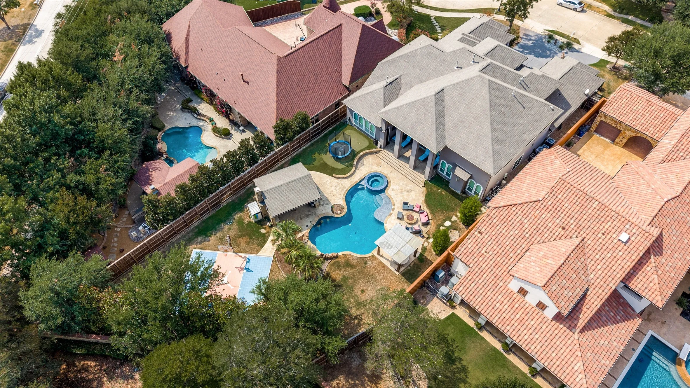 Single Family Residence For Sale in Collin County , 11854 Verona Court, Frisco, Texas 75035, 5 Bedroom, 5 Bathroom, 6 Garage spaces, 6,188 Sqft, built in 2013, mls#21393789, Real Estate Agent in Frisco, Homes For Sale in Collin county, Homes For Sale in Frisco, Realtor in Frisco Texas, Real Estate Brokerage Independent Realty Texas, Luminita Cordes Realtor
