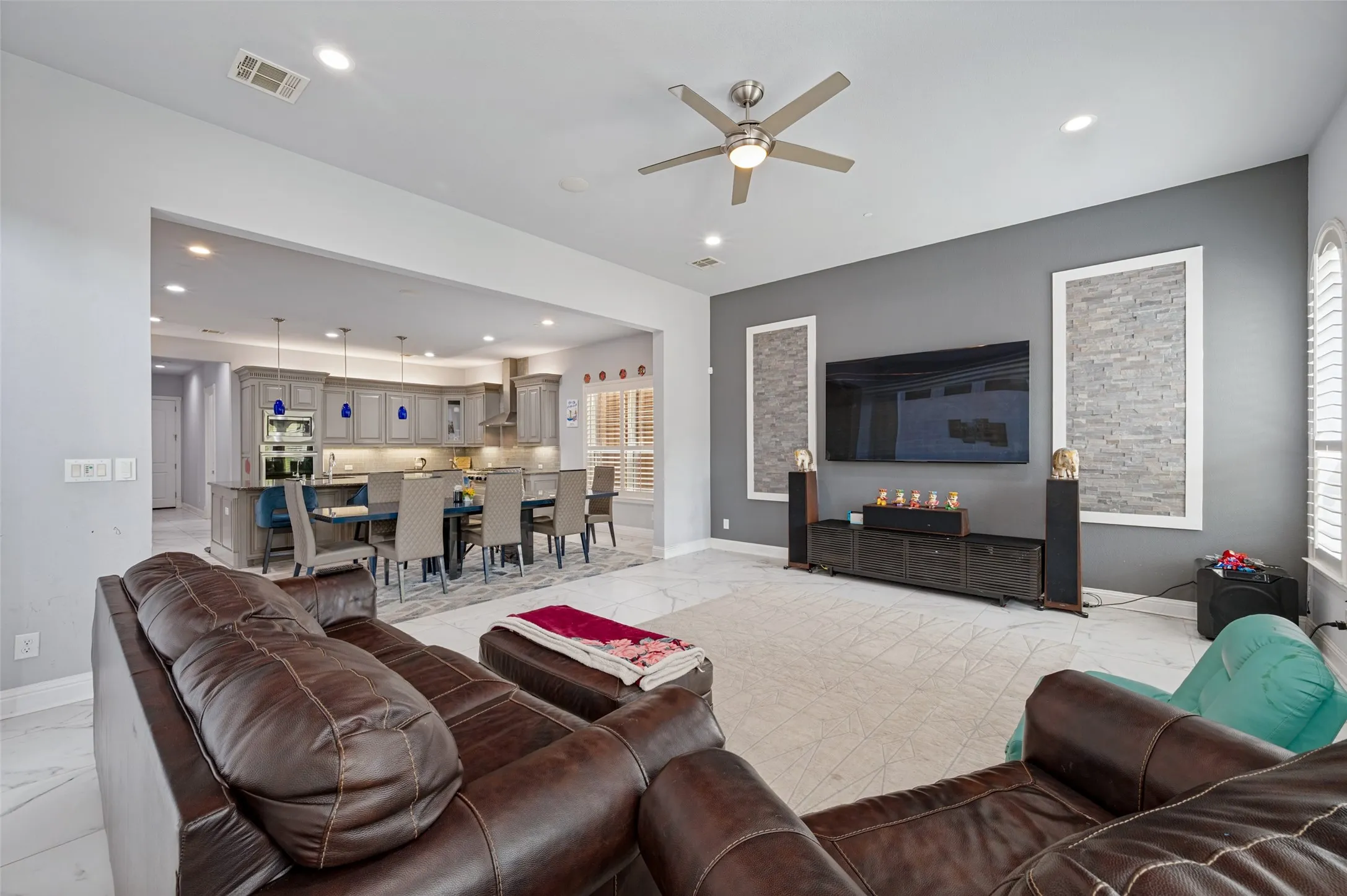 Single Family Residence For Sale in Collin County , 11854 Verona Court, Frisco, Texas 75035, 5 Bedroom, 5 Bathroom, 6 Garage spaces, 6,188 Sqft, built in 2013, mls#21393789, Real Estate Agent in Frisco, Homes For Sale in Collin county, Homes For Sale in Frisco, Realtor in Frisco Texas, Real Estate Brokerage Independent Realty Texas, Luminita Cordes Realtor