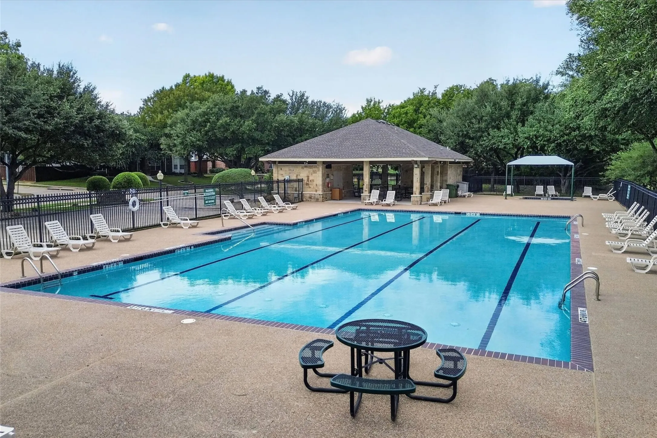 Single Family Residence For Sale in Collin County , 3636 Bent Ridge Drive, Plano, Texas 75074, 3 Bedroom, 3 Bathroom, 2 Garage spaces, 2,920 Sqft, built in 1998, mls#21393032, Real Estate Agent in Plano, Homes For Sale in Collin county, Homes For Sale in Plano, Realtor in Plano Texas, Real Estate Brokerage Independent Realty Texas, Luminita Cordes Realtor
