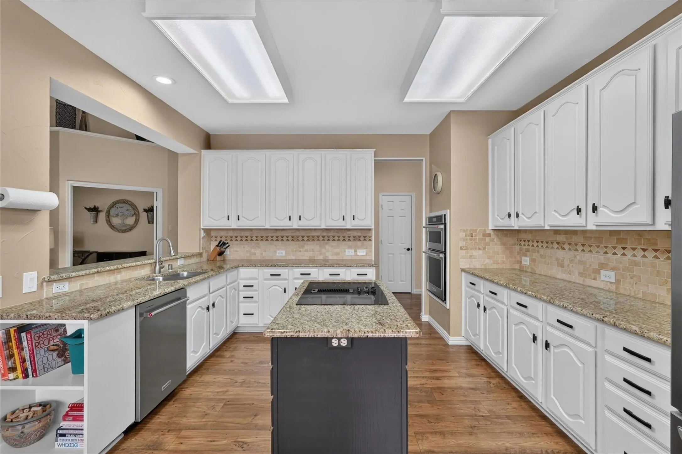 Single Family Residence For Sale in Collin County , 3636 Bent Ridge Drive, Plano, Texas 75074, 3 Bedroom, 3 Bathroom, 2 Garage spaces, 2,920 Sqft, built in 1998, mls#21393032, Real Estate Agent in Plano, Homes For Sale in Collin county, Homes For Sale in Plano, Realtor in Plano Texas, Real Estate Brokerage Independent Realty Texas, Luminita Cordes Realtor
