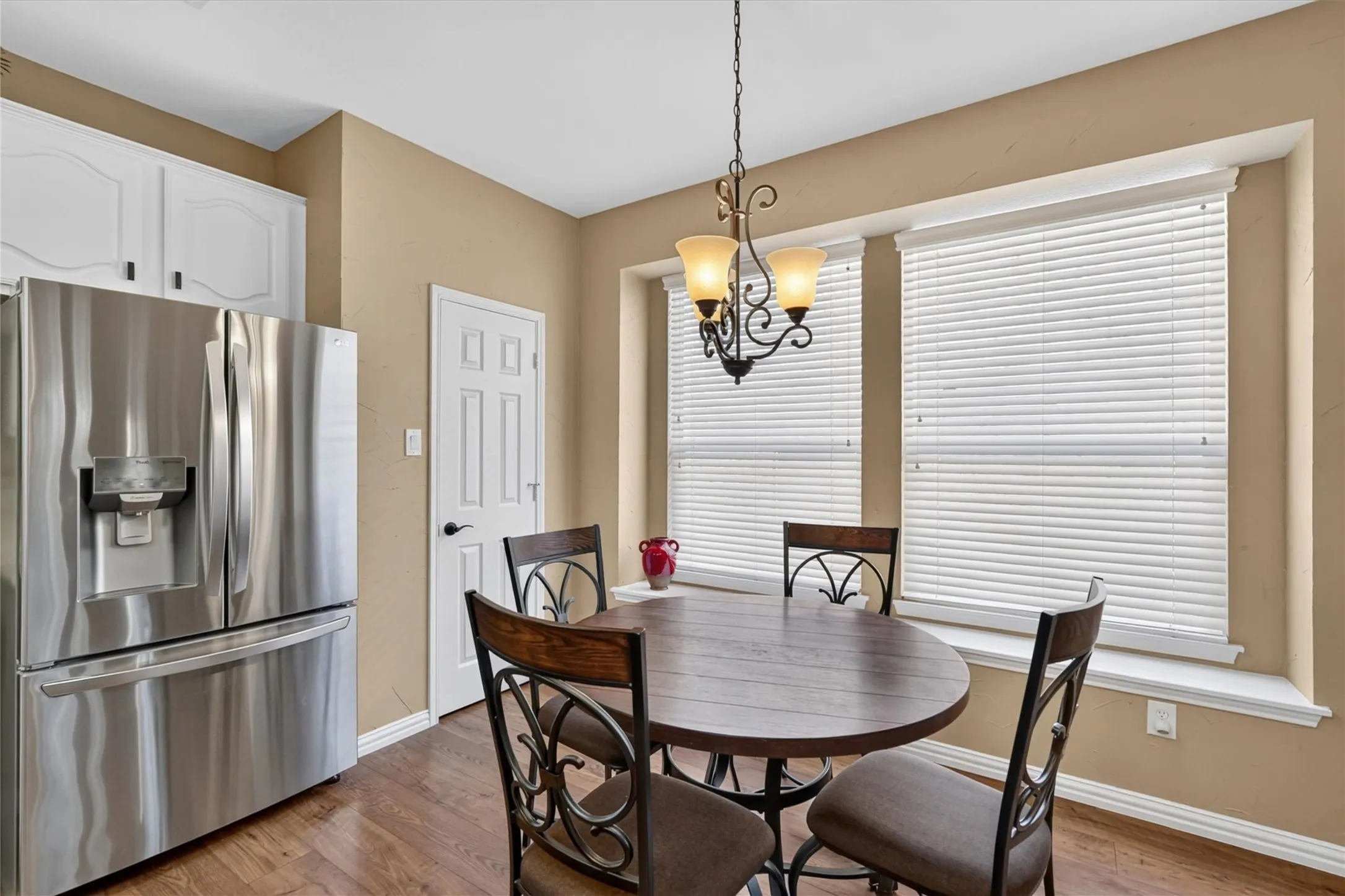 Single Family Residence For Sale in Collin County , 3636 Bent Ridge Drive, Plano, Texas 75074, 3 Bedroom, 3 Bathroom, 2 Garage spaces, 2,920 Sqft, built in 1998, mls#21393032, Real Estate Agent in Plano, Homes For Sale in Collin county, Homes For Sale in Plano, Realtor in Plano Texas, Real Estate Brokerage Independent Realty Texas, Luminita Cordes Realtor