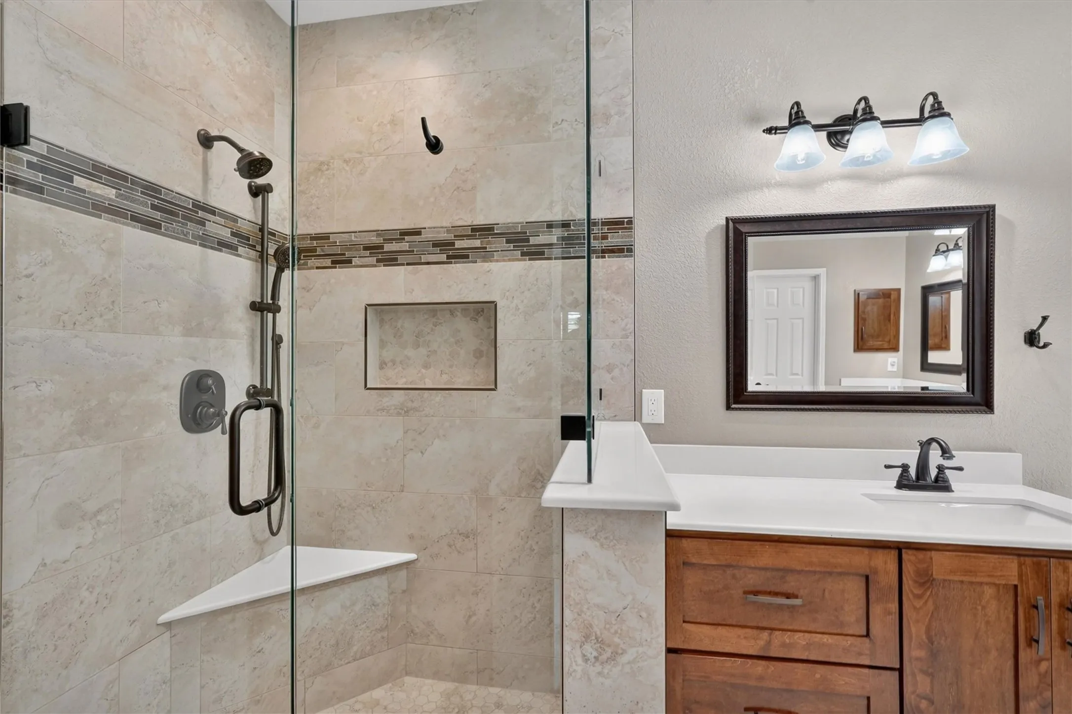 Single Family Residence For Sale in Collin County , 3636 Bent Ridge Drive, Plano, Texas 75074, 3 Bedroom, 3 Bathroom, 2 Garage spaces, 2,920 Sqft, built in 1998, mls#21393032, Real Estate Agent in Plano, Homes For Sale in Collin county, Homes For Sale in Plano, Realtor in Plano Texas, Real Estate Brokerage Independent Realty Texas, Luminita Cordes Realtor