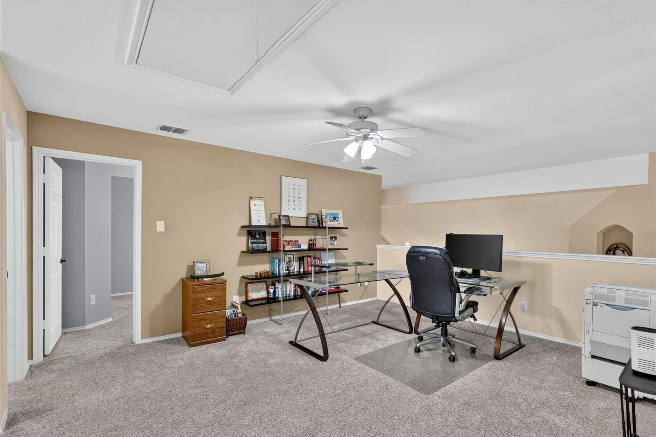 Single Family Residence For Sale in Collin County , 3636 Bent Ridge Drive, Plano, Texas 75074, 3 Bedroom, 3 Bathroom, 2 Garage spaces, 2,920 Sqft, built in 1998, mls#21393032, Real Estate Agent in Plano, Homes For Sale in Collin county, Homes For Sale in Plano, Realtor in Plano Texas, Real Estate Brokerage Independent Realty Texas, Luminita Cordes Realtor