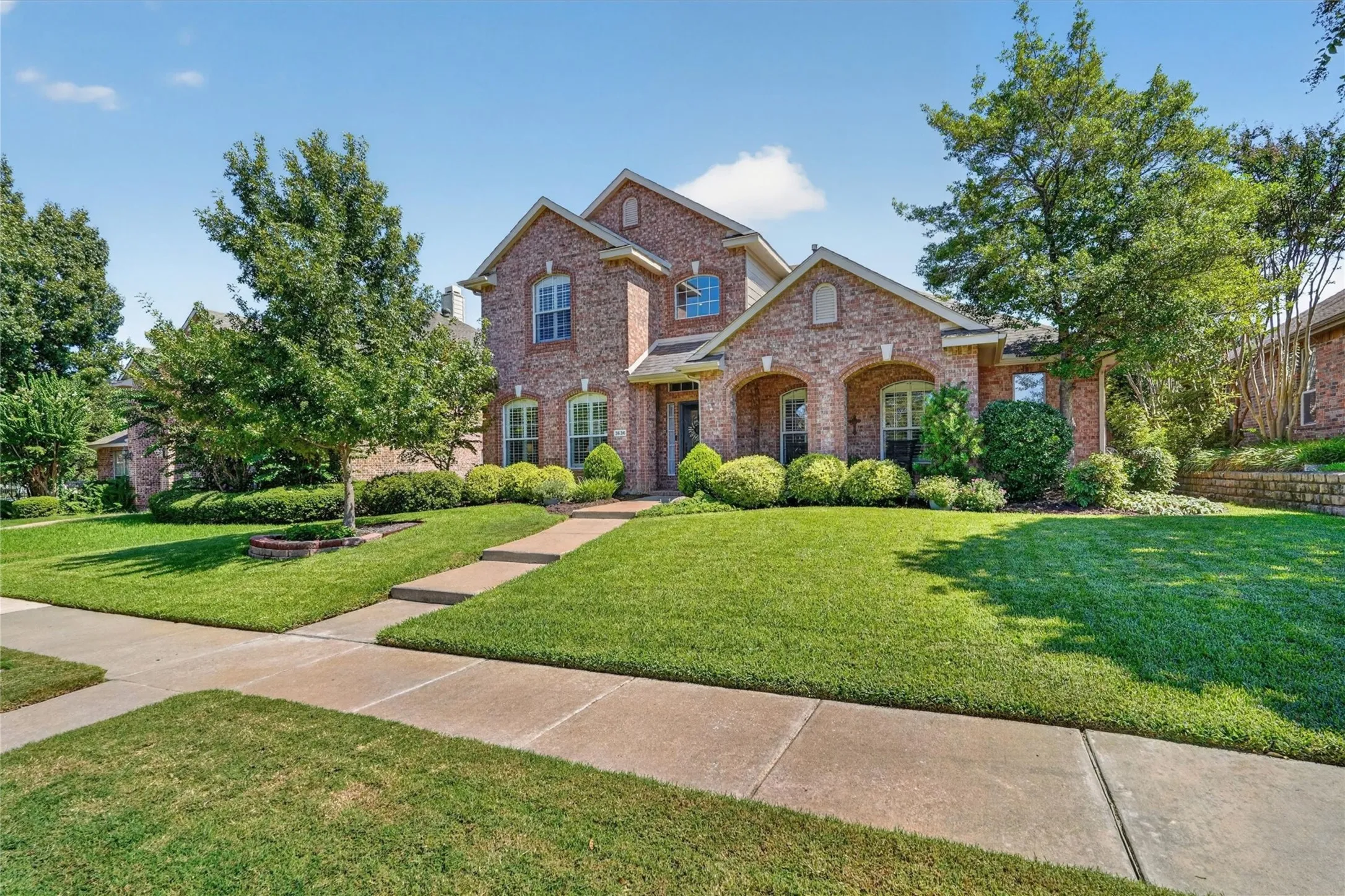 Single Family Residence For Sale in Collin County , 3636 Bent Ridge Drive, Plano, Texas 75074, 3 Bedroom, 3 Bathroom, 2 Garage spaces, 2,920 Sqft, built in 1998, mls#21393032, Real Estate Agent in Plano, Homes For Sale in Collin county, Homes For Sale in Plano, Realtor in Plano Texas, Real Estate Brokerage Independent Realty Texas, Luminita Cordes Realtor