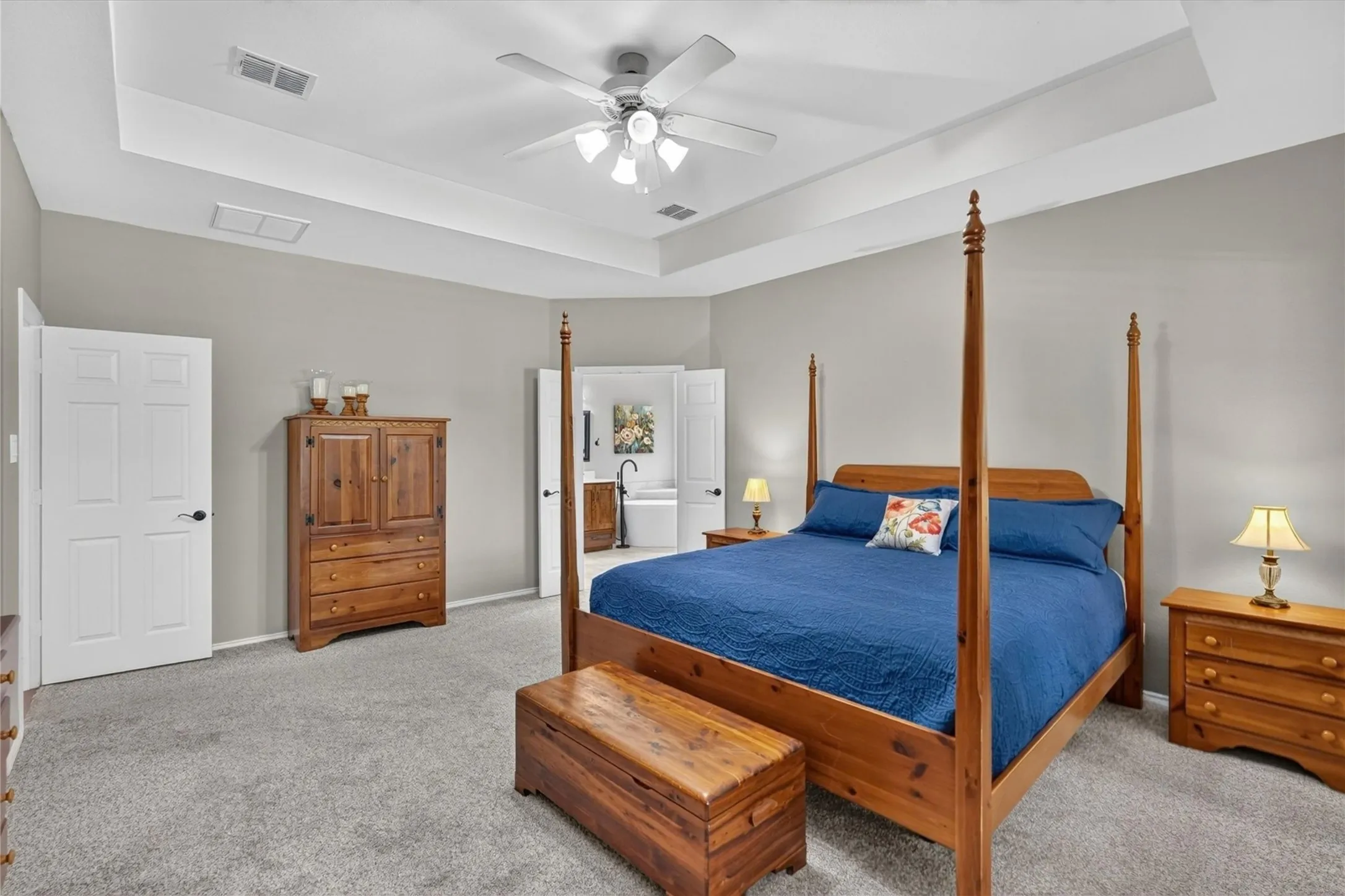Single Family Residence For Sale in Collin County , 3636 Bent Ridge Drive, Plano, Texas 75074, 3 Bedroom, 3 Bathroom, 2 Garage spaces, 2,920 Sqft, built in 1998, mls#21393032, Real Estate Agent in Plano, Homes For Sale in Collin county, Homes For Sale in Plano, Realtor in Plano Texas, Real Estate Brokerage Independent Realty Texas, Luminita Cordes Realtor