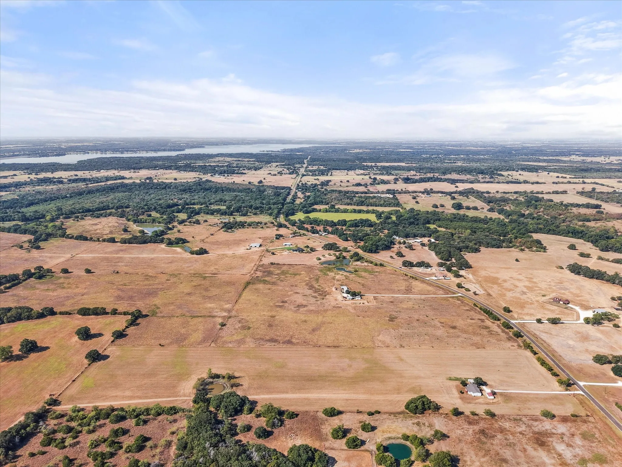 Mobile Home For Sale in Navarro County , 14181 Fm 639, Barry, Texas 75102, 3 Bedroom, 2 Bathroom, Garage spaces, 1,680 Sqft, built in 2001, mls#21393232, Real Estate Agent in Barry, Homes For Sale in Navarro county, Homes For Sale in Barry, Realtor in Barry Texas, Real Estate Brokerage Independent Realty Texas, Luminita Cordes Realtor