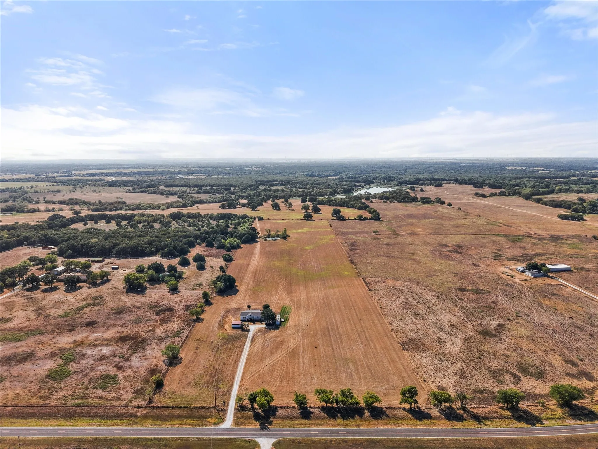 Mobile Home For Sale in Navarro County , 14181 Fm 639, Barry, Texas 75102, 3 Bedroom, 2 Bathroom, Garage spaces, 1,680 Sqft, built in 2001, mls#21393232, Real Estate Agent in Barry, Homes For Sale in Navarro county, Homes For Sale in Barry, Realtor in Barry Texas, Real Estate Brokerage Independent Realty Texas, Luminita Cordes Realtor