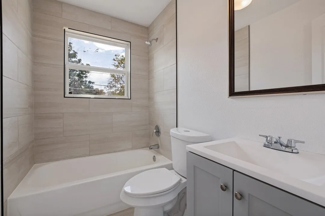 Single Family Residence For Rent in Tarrant County , 3224 Burson Avenue, Fort Worth, Texas 76110, 3 Bedroom, 1 Bathroom, Garage spaces, 930 Sqft, built in 1949, mls#21389611, Real Estate Agent in Fort Worth, Homes For Rent in Tarrant county, Homes For Rent in Fort Worth, Realtor in Fort Worth Texas, Real Estate Brokerage Independent Realty Texas, Luminita Cordes Realtor