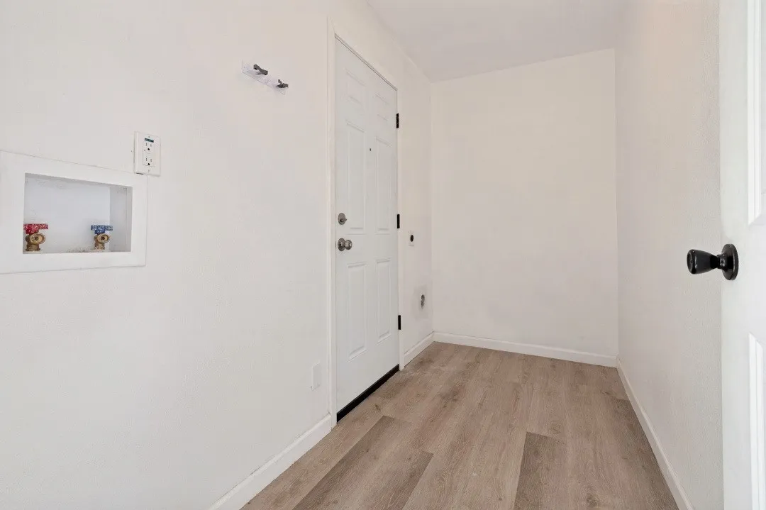 Single Family Residence For Rent in Tarrant County , 3224 Burson Avenue, Fort Worth, Texas 76110, 3 Bedroom, 1 Bathroom, Garage spaces, 930 Sqft, built in 1949, mls#21389611, Real Estate Agent in Fort Worth, Homes For Rent in Tarrant county, Homes For Rent in Fort Worth, Realtor in Fort Worth Texas, Real Estate Brokerage Independent Realty Texas, Luminita Cordes Realtor