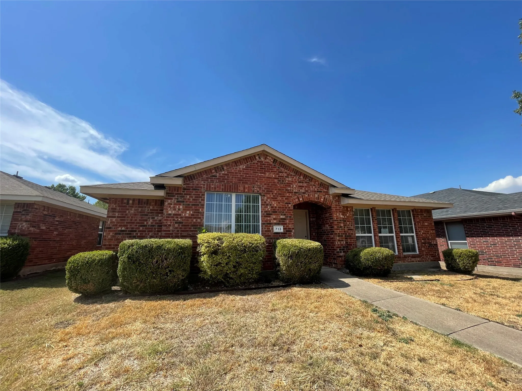 Single Family Residence For Rent in Dallas County , 713 Horseshoe Court, De Soto, Texas 75115, 4 Bedroom, 2 Bathroom, 2 Garage spaces, 2,240 Sqft, built in 2005, mls#21394202, Real Estate Agent in De Soto, Homes For Rent in Dallas county, Homes For Rent in De Soto, Realtor in De Soto Texas, Real Estate Brokerage Independent Realty Texas, Luminita Cordes Realtor