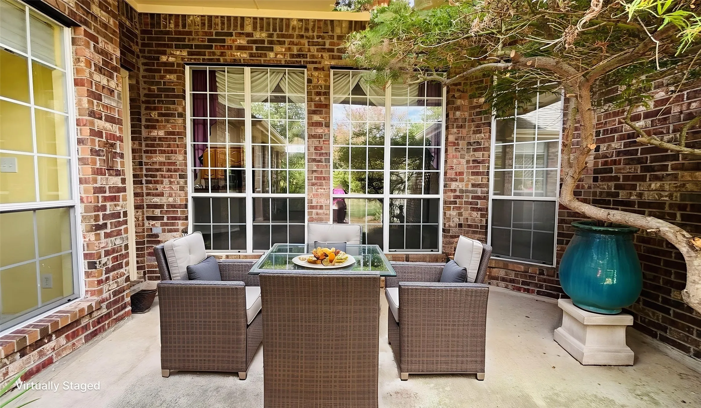 Single Family Residence For Sale in Collin County , 257 Love Bird Lane, Murphy, Texas 75094, 3 Bedroom, 2 Bathroom, 5 Garage spaces, 2,718 Sqft, built in 2001, mls#21346210, Real Estate Agent in Murphy, Homes For Sale in Collin county, Homes For Sale in Murphy, Realtor in Murphy Texas, Real Estate Brokerage Independent Realty Texas, Luminita Cordes Realtor