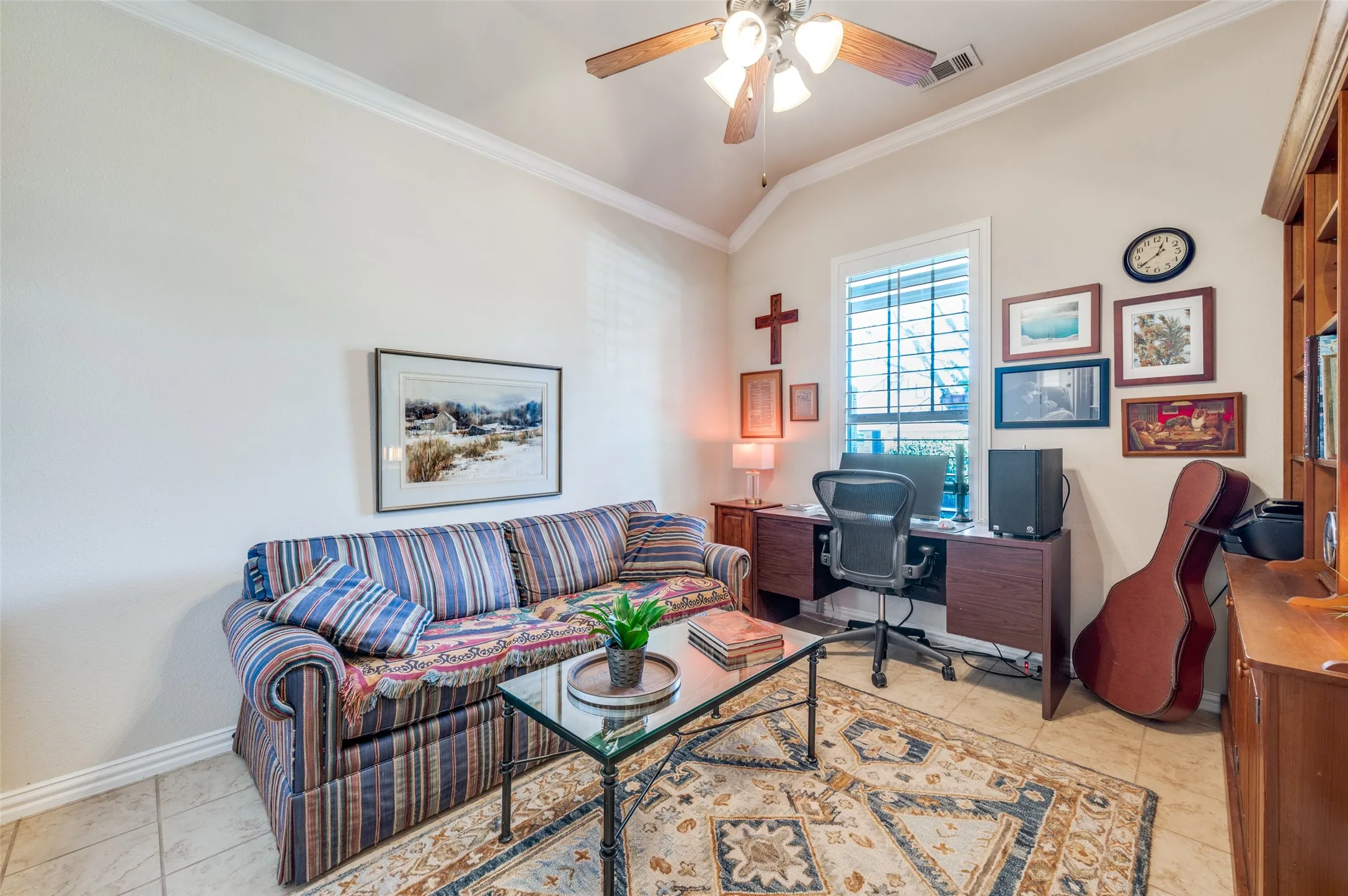 Single Family Residence For Sale in Denton County , 2644 Hannah Circle, Frisco, Texas 75033, 3 Bedroom, 2 Bathroom, 3 Garage spaces, 2,260 Sqft, built in 2009, mls#21394175, Real Estate Agent in Frisco, Homes For Sale in Denton county, Homes For Sale in Frisco, Realtor in Frisco Texas, Real Estate Brokerage Independent Realty Texas, Luminita Cordes Realtor