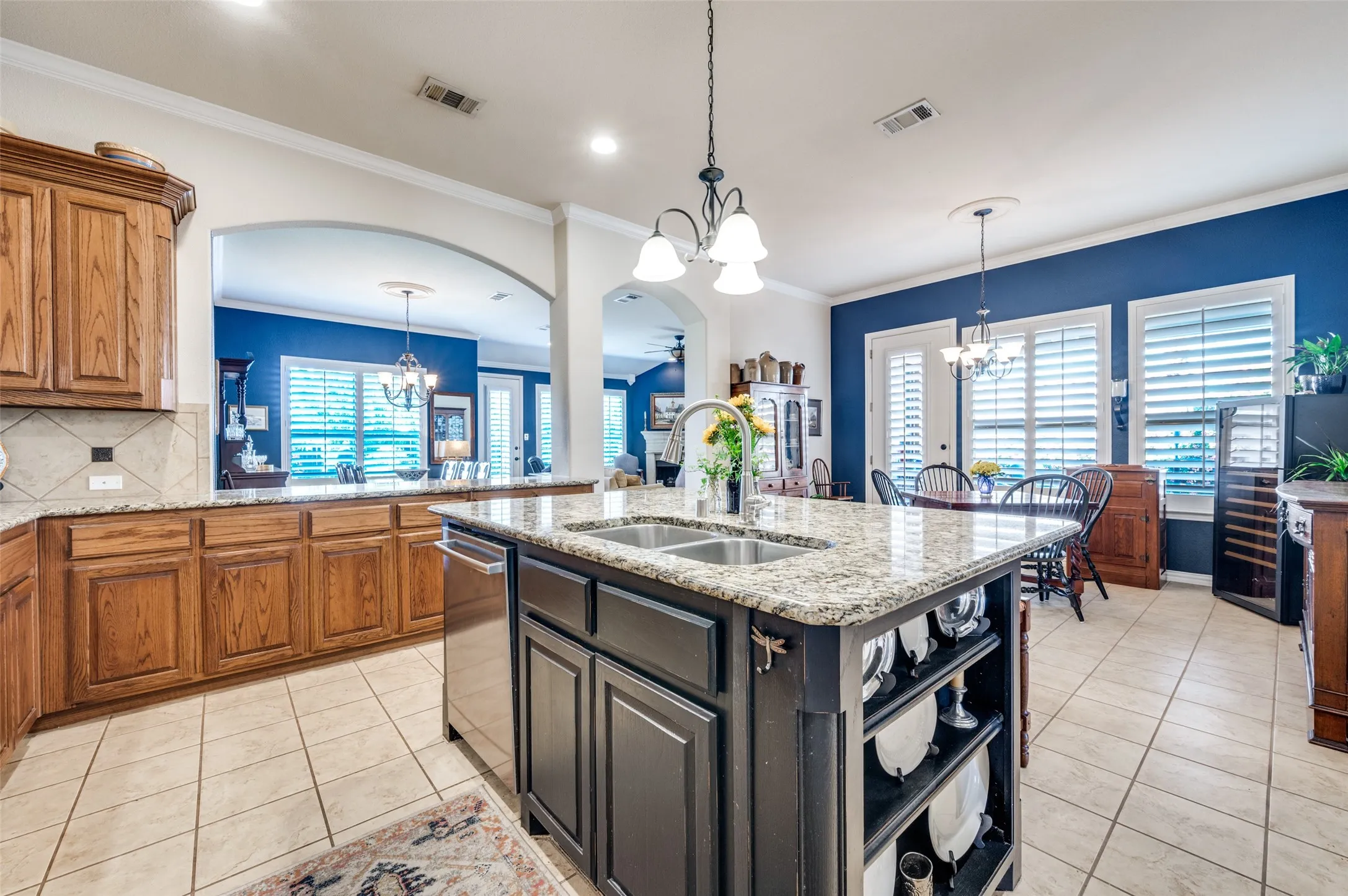 Single Family Residence For Sale in Denton County , 2644 Hannah Circle, Frisco, Texas 75033, 3 Bedroom, 2 Bathroom, 3 Garage spaces, 2,260 Sqft, built in 2009, mls#21394175, Real Estate Agent in Frisco, Homes For Sale in Denton county, Homes For Sale in Frisco, Realtor in Frisco Texas, Real Estate Brokerage Independent Realty Texas, Luminita Cordes Realtor