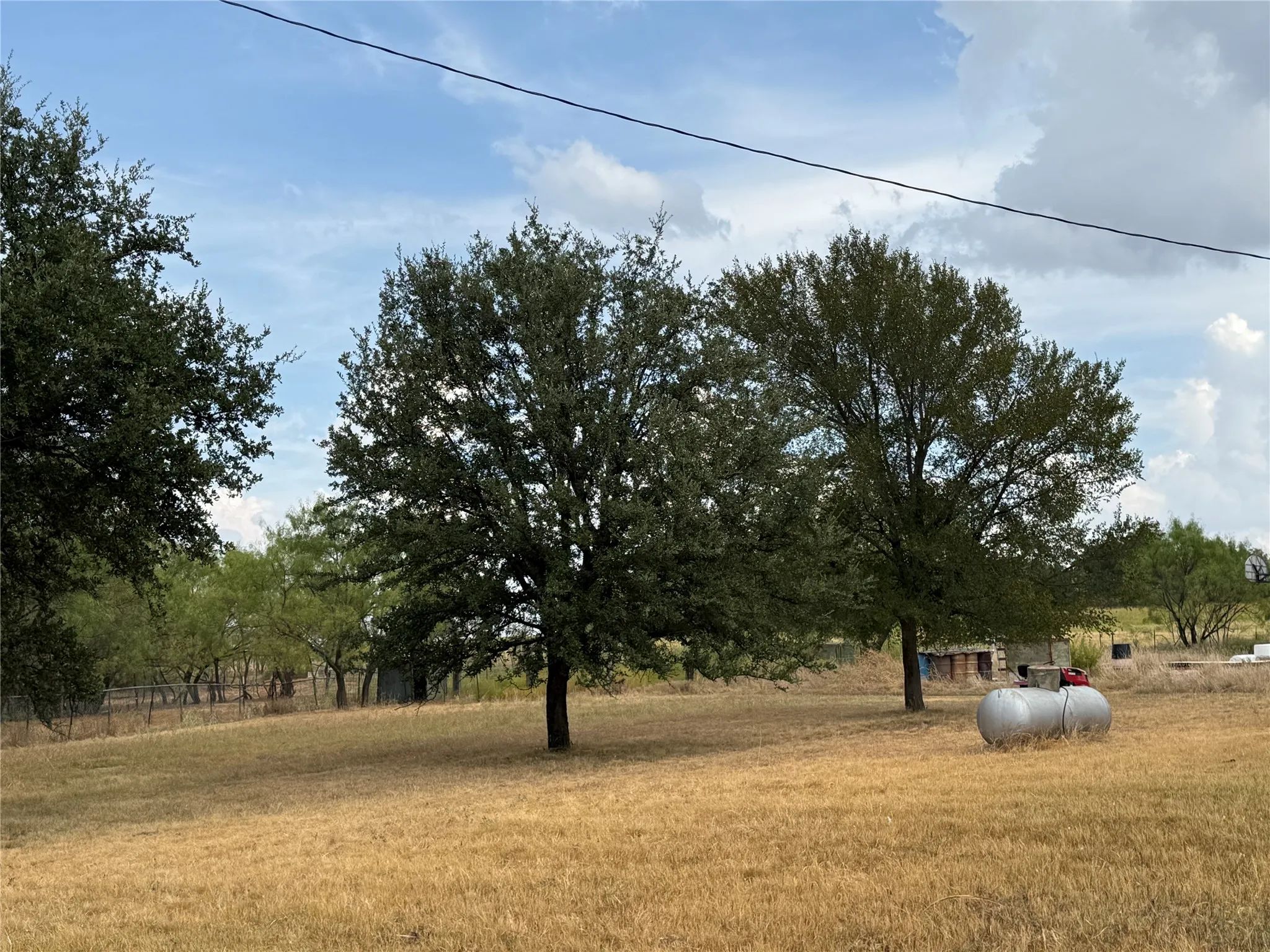 Single Family Residence For Sale in Comanche County , 1940 S Pearl Street, Comanche, Texas 76442, 2 Bedroom, 1 Bathroom, Garage spaces, 1,248 Sqft, built in 1955, mls#21388266, Real Estate Agent in Comanche, Homes For Sale in Comanche county, Homes For Sale in Comanche, Realtor in Comanche Texas, Real Estate Brokerage Independent Realty Texas, Luminita Cordes Realtor