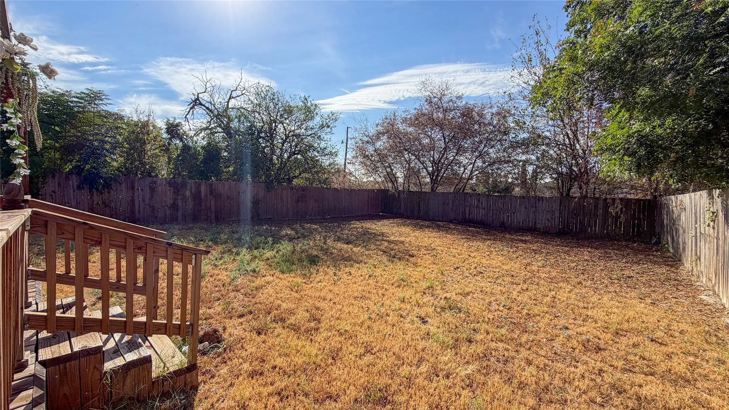 Single Family Residence For Rent in Dallas County , 1805 El Paso Street, Grand Prairie, Texas 75051, 3 Bedroom, 2 Bathroom, Garage spaces, 1,444 Sqft, built in 1963, mls#21394043, Real Estate Agent in Grand Prairie, Homes For Rent in Dallas county, Homes For Rent in Grand Prairie, Realtor in Grand Prairie Texas, Real Estate Brokerage Independent Realty Texas, Luminita Cordes Realtor