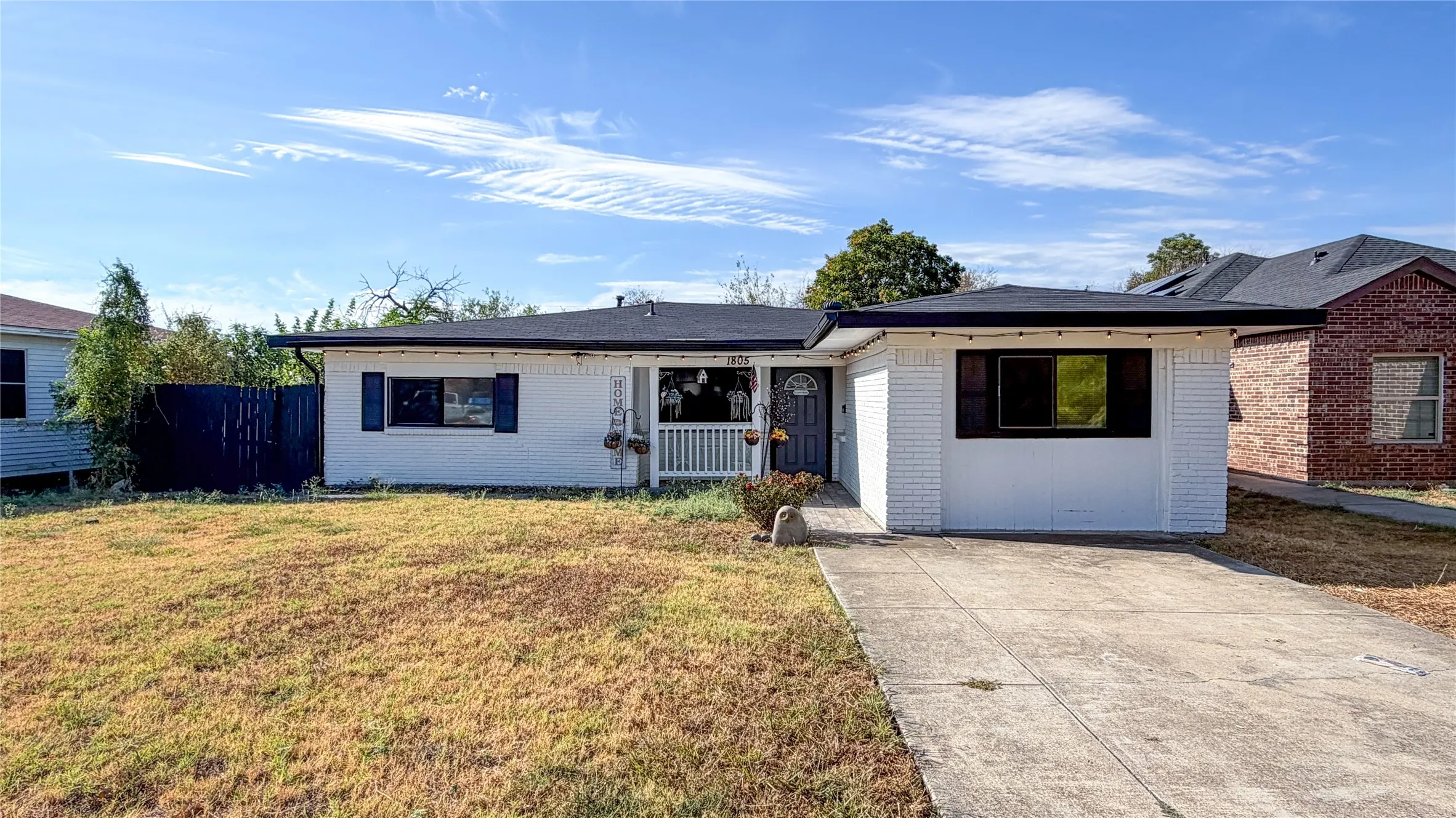 Single Family Residence For Rent in Dallas County , 1805 El Paso Street, Grand Prairie, Texas 75051, 3 Bedroom, 2 Bathroom, Garage spaces, 1,444 Sqft, built in 1963, mls#21394043, Real Estate Agent in Grand Prairie, Homes For Rent in Dallas county, Homes For Rent in Grand Prairie, Realtor in Grand Prairie Texas, Real Estate Brokerage Independent Realty Texas, Luminita Cordes Realtor