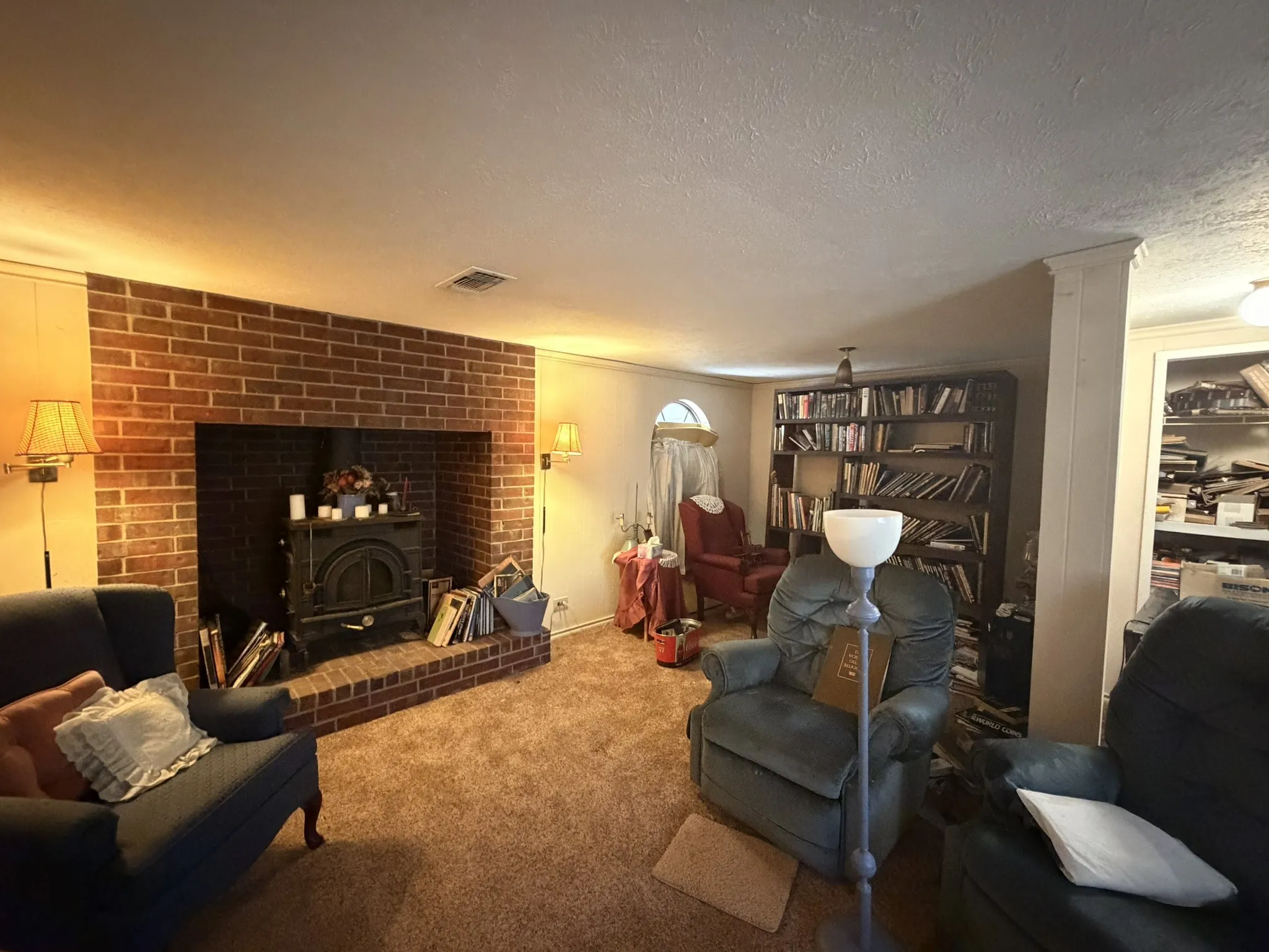 Mobile Home For Sale in Hood County , 2804 Maplewood Street, Granbury, Texas 76048, 3 Bedroom, 3 Bathroom, 2 Garage spaces, 2,932 Sqft, built in 2002, mls#21392680, Real Estate Agent in Granbury, Homes For Sale in Hood county, Homes For Sale in Granbury, Realtor in Granbury Texas, Real Estate Brokerage Independent Realty Texas, Luminita Cordes Realtor