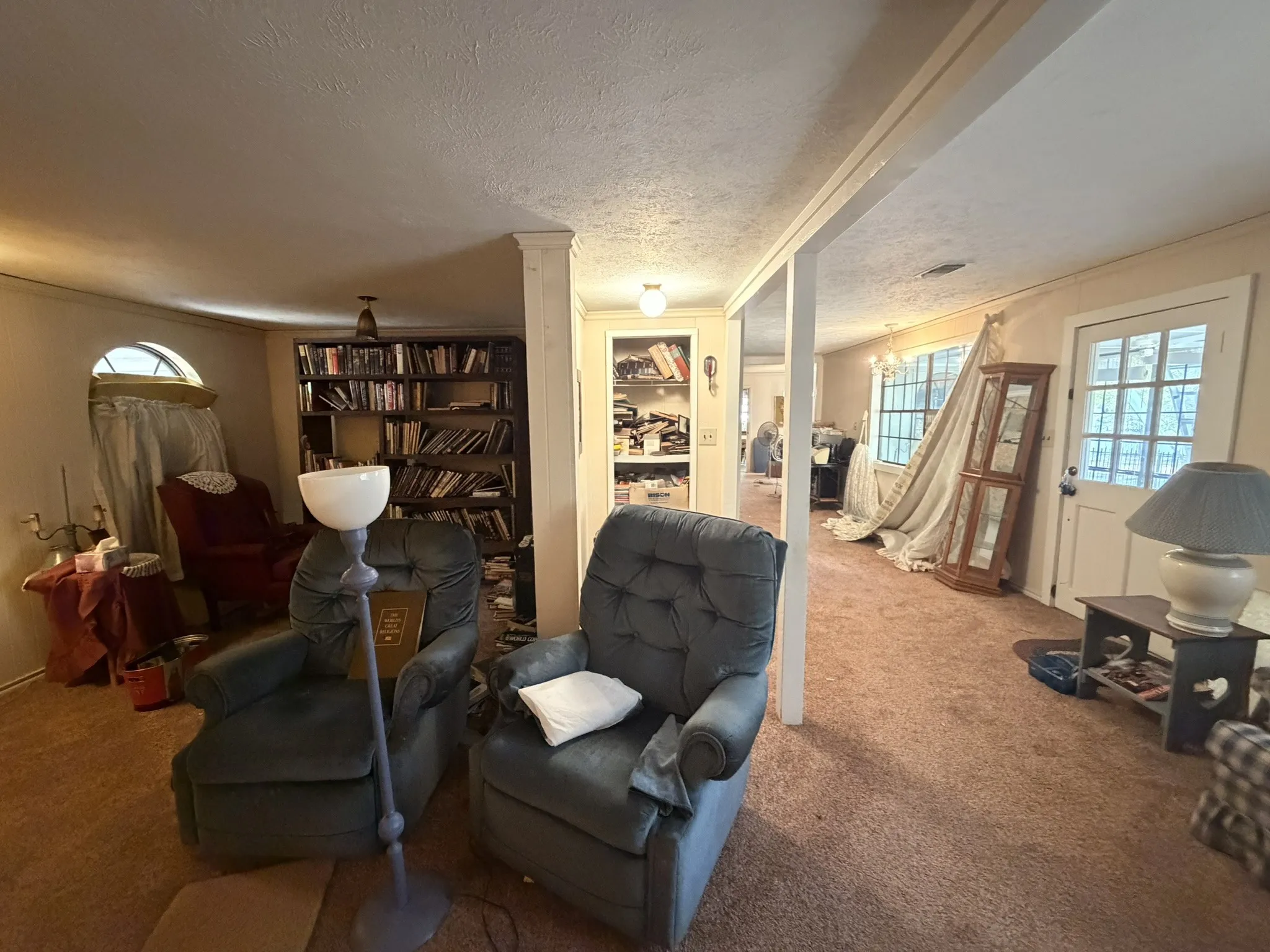 Mobile Home For Sale in Hood County , 2804 Maplewood Street, Granbury, Texas 76048, 3 Bedroom, 3 Bathroom, 2 Garage spaces, 2,932 Sqft, built in 2002, mls#21392680, Real Estate Agent in Granbury, Homes For Sale in Hood county, Homes For Sale in Granbury, Realtor in Granbury Texas, Real Estate Brokerage Independent Realty Texas, Luminita Cordes Realtor
